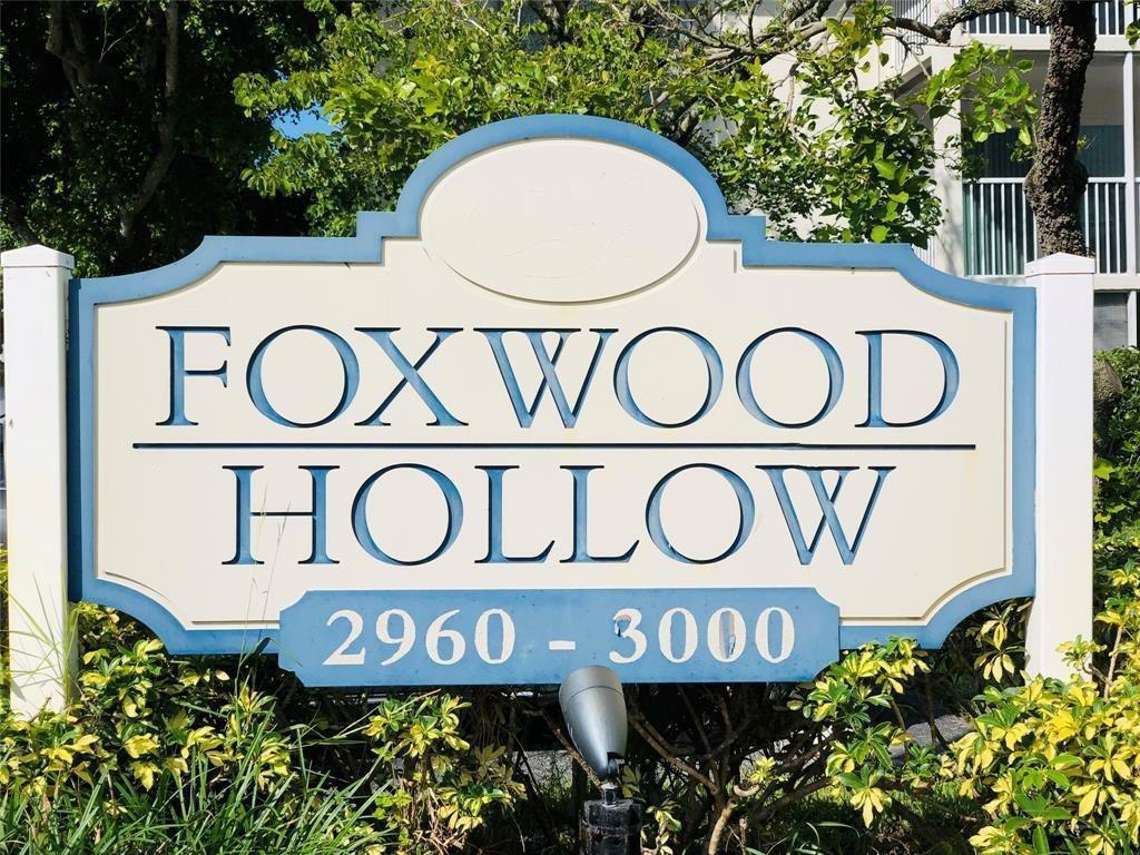 NOT GOING TO LAST BEAUTIFULL UPGRADED UNIT 2 bed 2 bath condo at Foxwood Hollow, conveniently located at Coral springs, recently renovated 3rd floor unit with elevator on the building. New modern kitchen boasts granite countertops. Enjoy the association's amenities, including a pool and tennis courts within walking distance. With a prime location, this immaculate residence is just under 2 miles from Publix and the diverse dining options on University Dr. Move in and experience a seamless blend of comfort and convenience. Pets ok with limits.