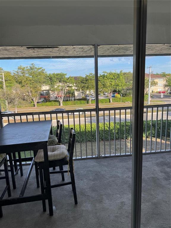 FOXWOOD HOLLOW AT CORAL SPRINGS - Residential