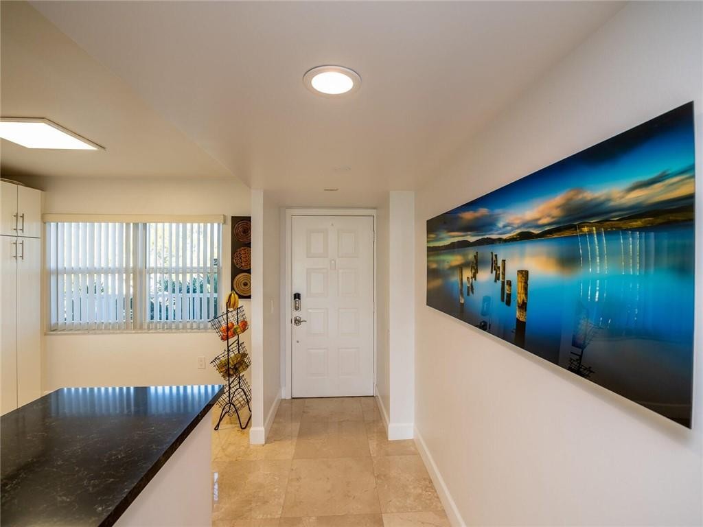 SUNRISE LAKES - Residential