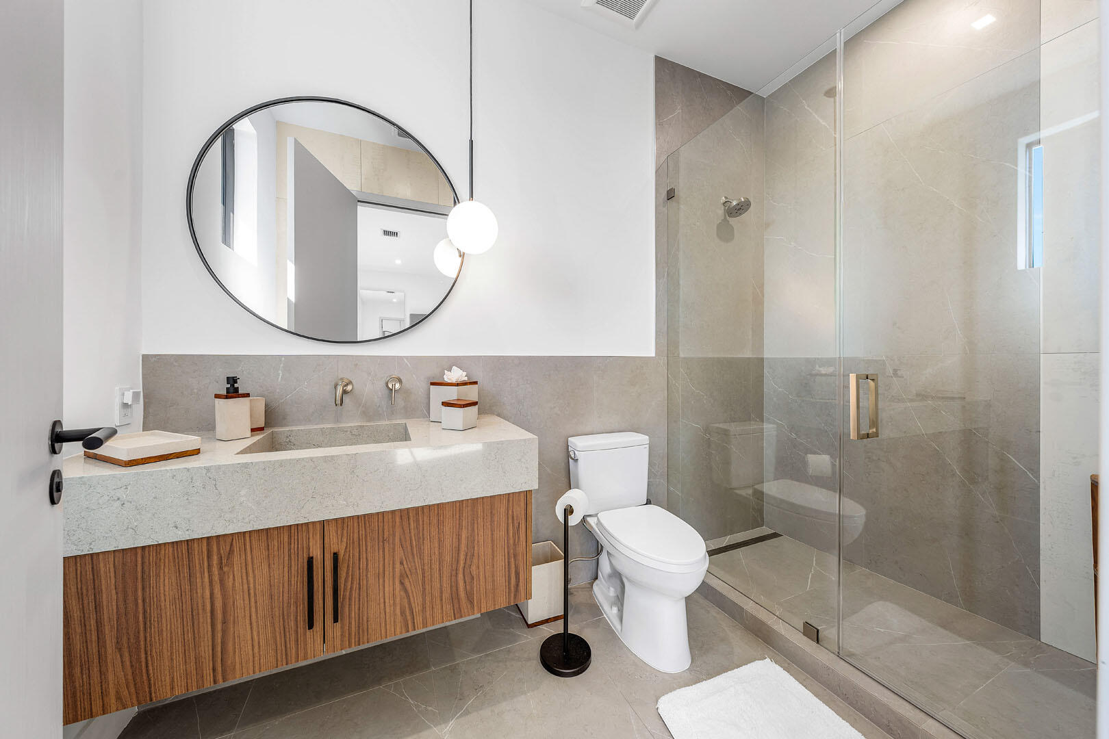 ROYAL PALM YACHT & COUNTRY CLUB - Residential