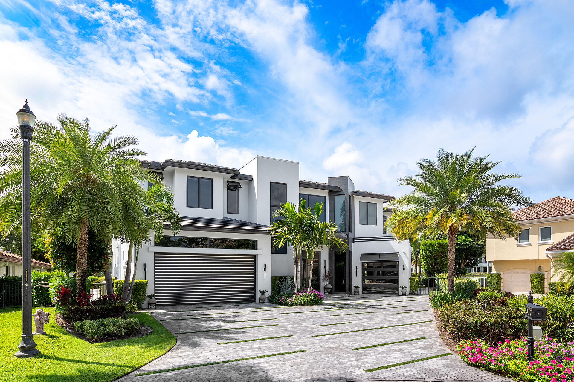 ROYAL PALM YACHT & COUNTRY CLUB - Residential