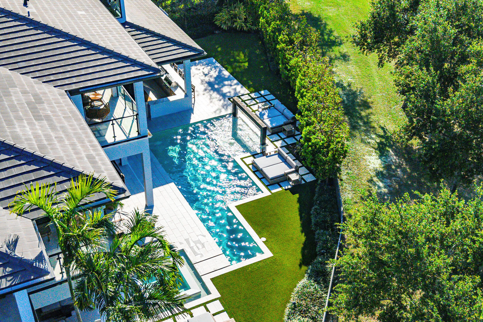 ROYAL PALM YACHT & COUNTRY CLUB - Residential
