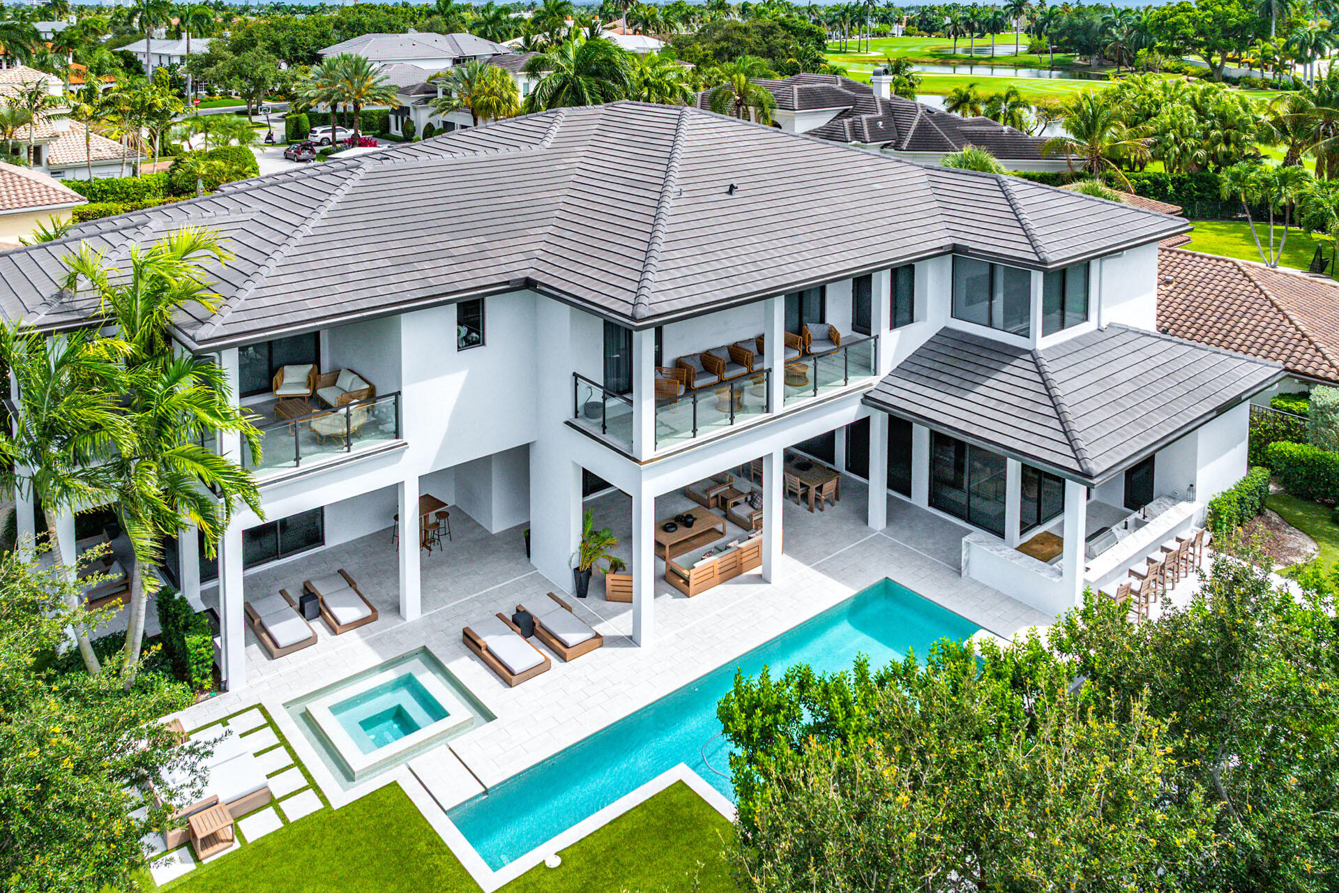 ROYAL PALM YACHT & COUNTRY CLUB - Residential