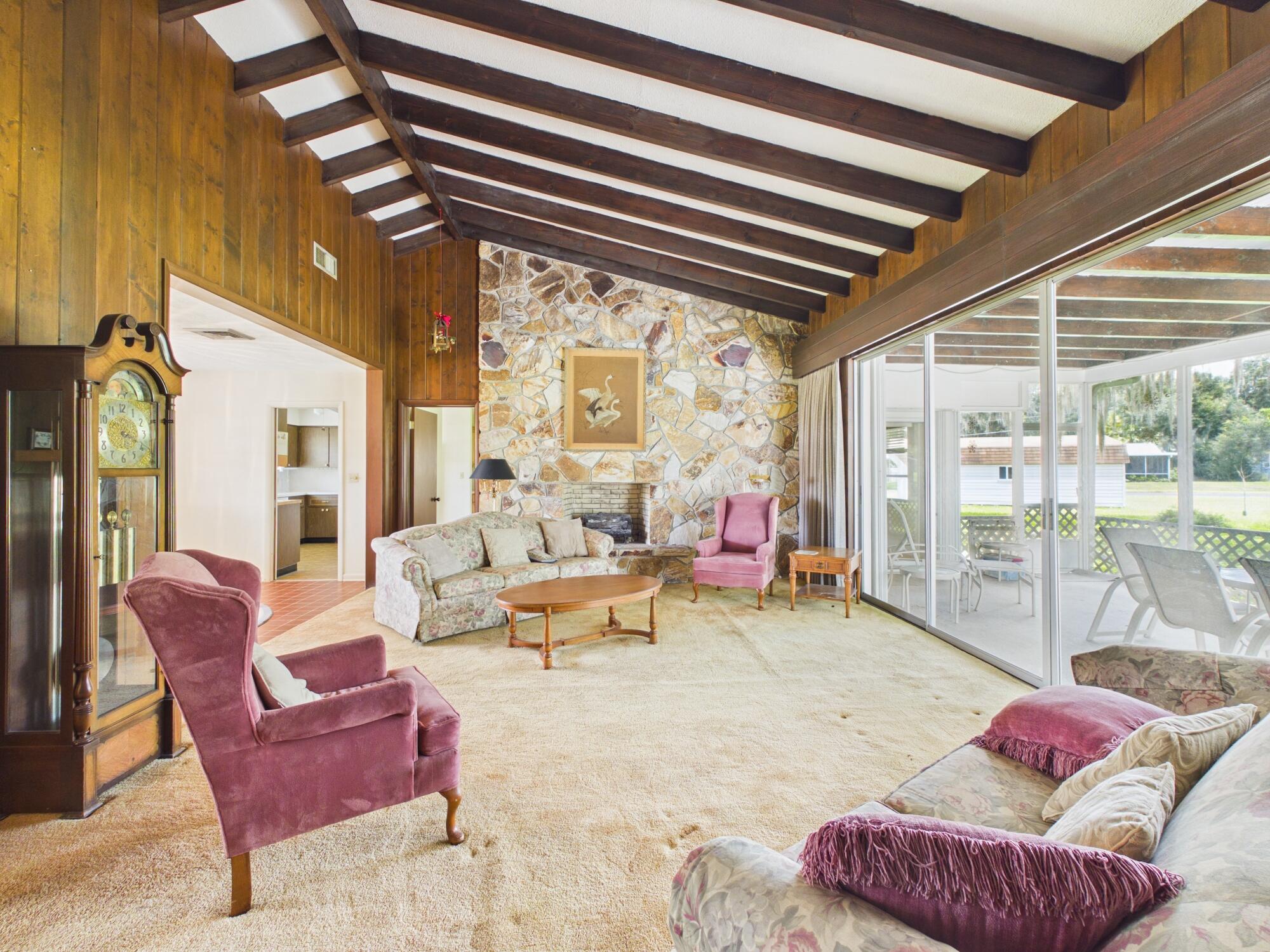 OKEECHOBEE ESTATES 2ND - Residential