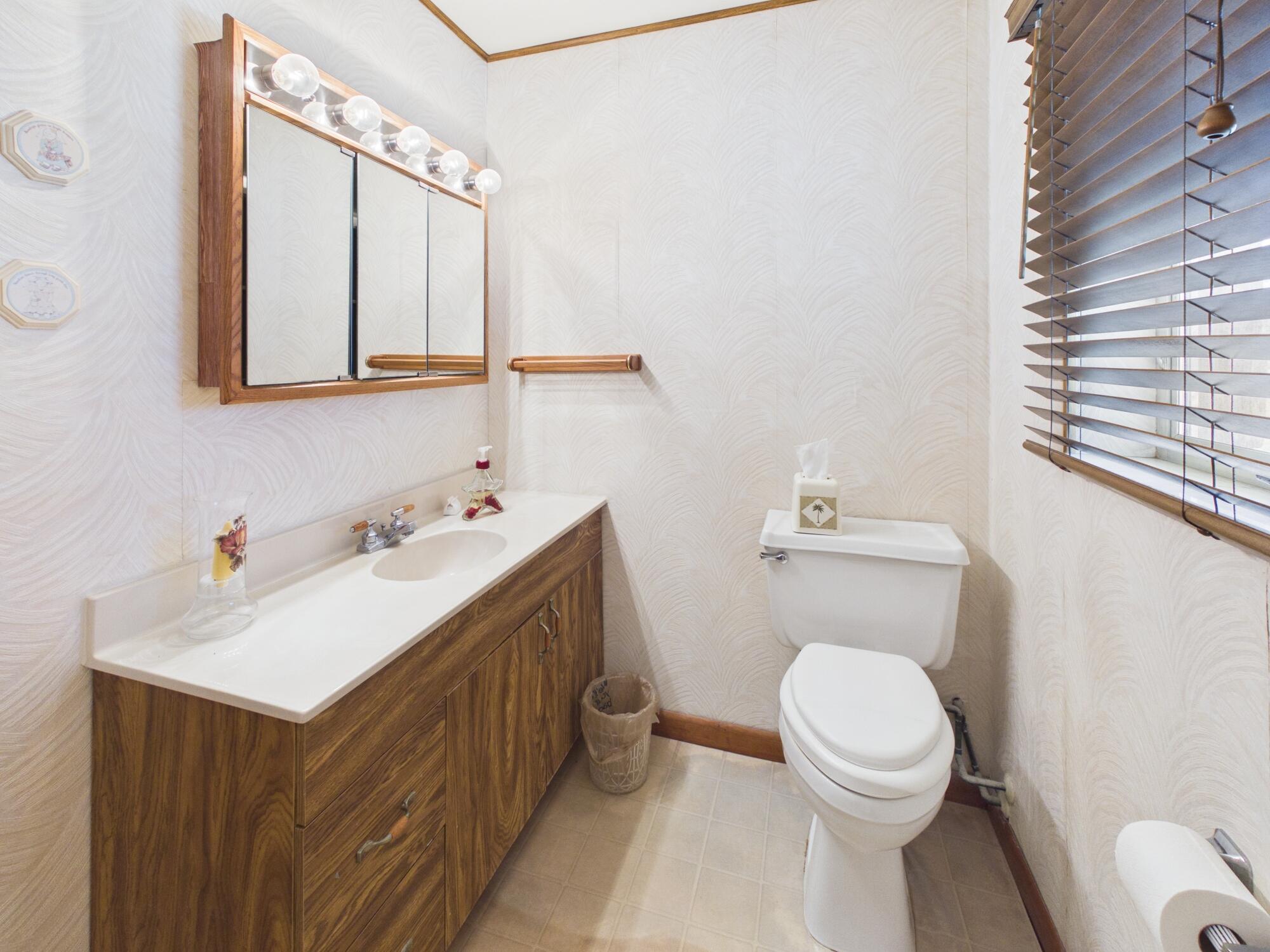 OKEECHOBEE ESTATES 2ND - Residential