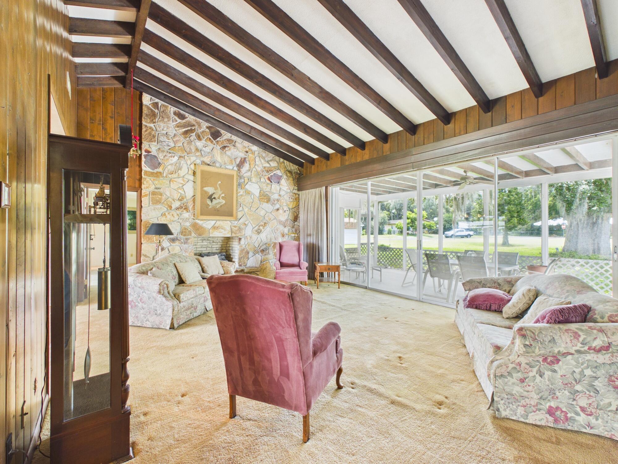 OKEECHOBEE ESTATES 2ND - Residential