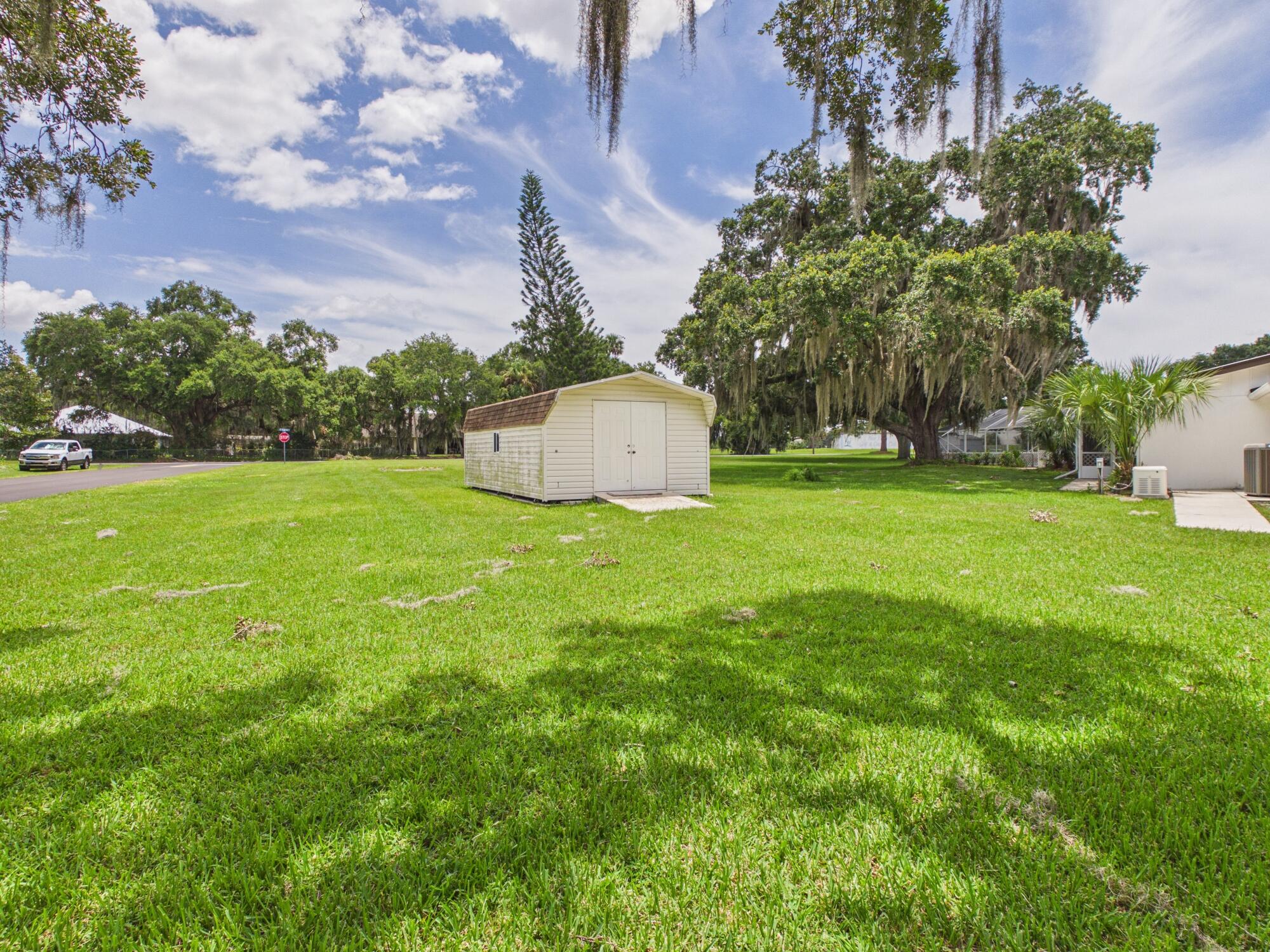 OKEECHOBEE ESTATES 2ND - Residential