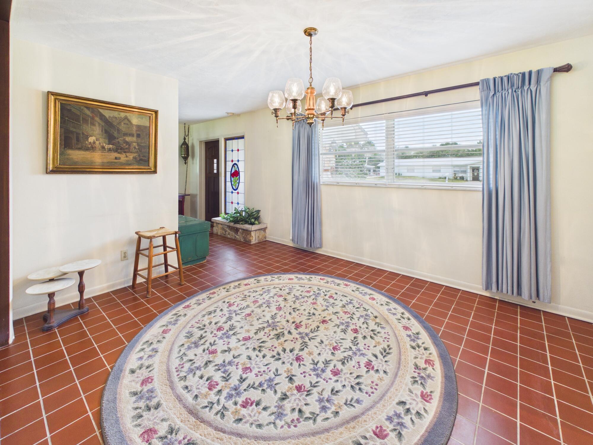 OKEECHOBEE ESTATES 2ND - Residential