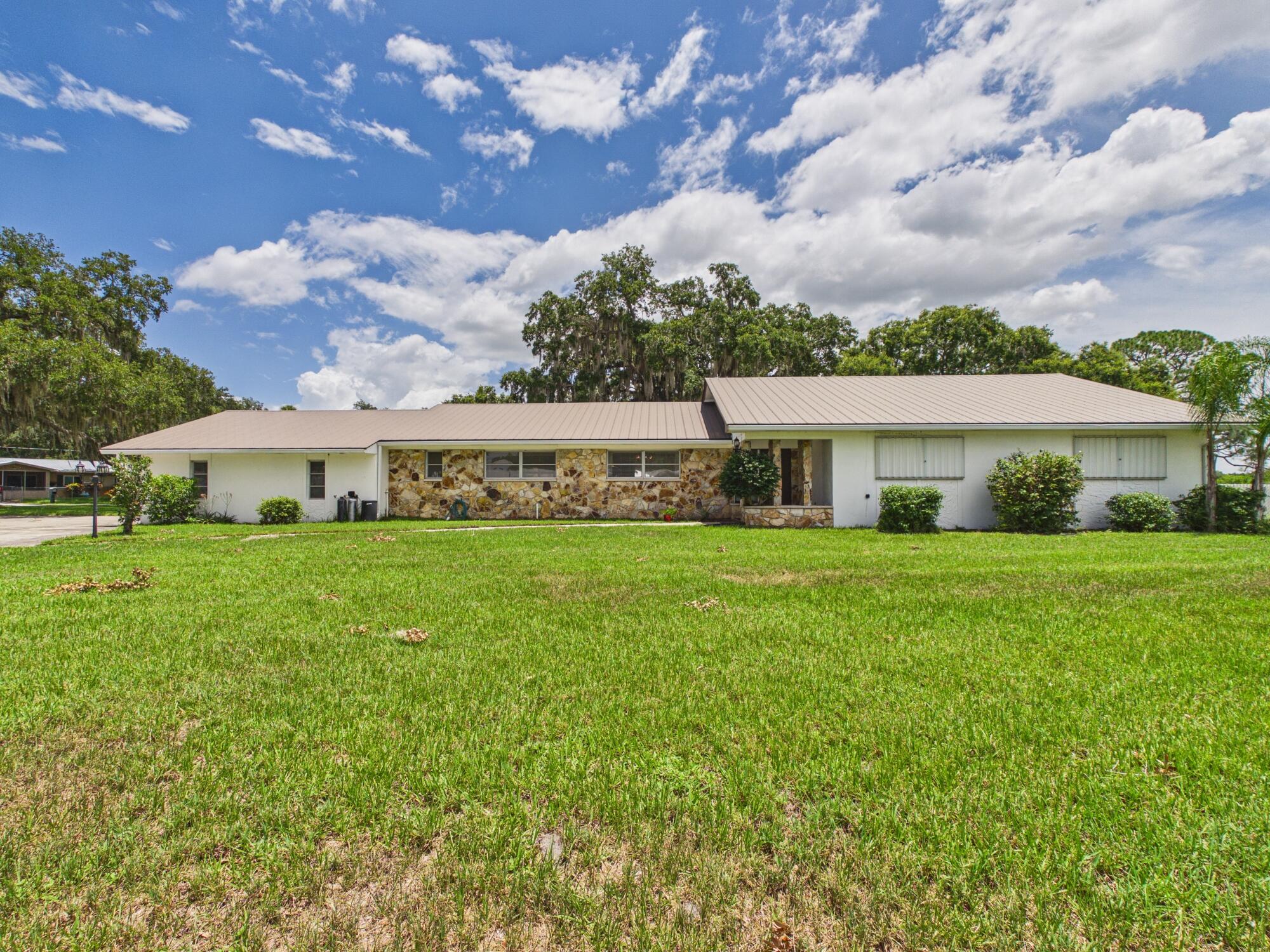 OKEECHOBEE ESTATES 2ND - Residential