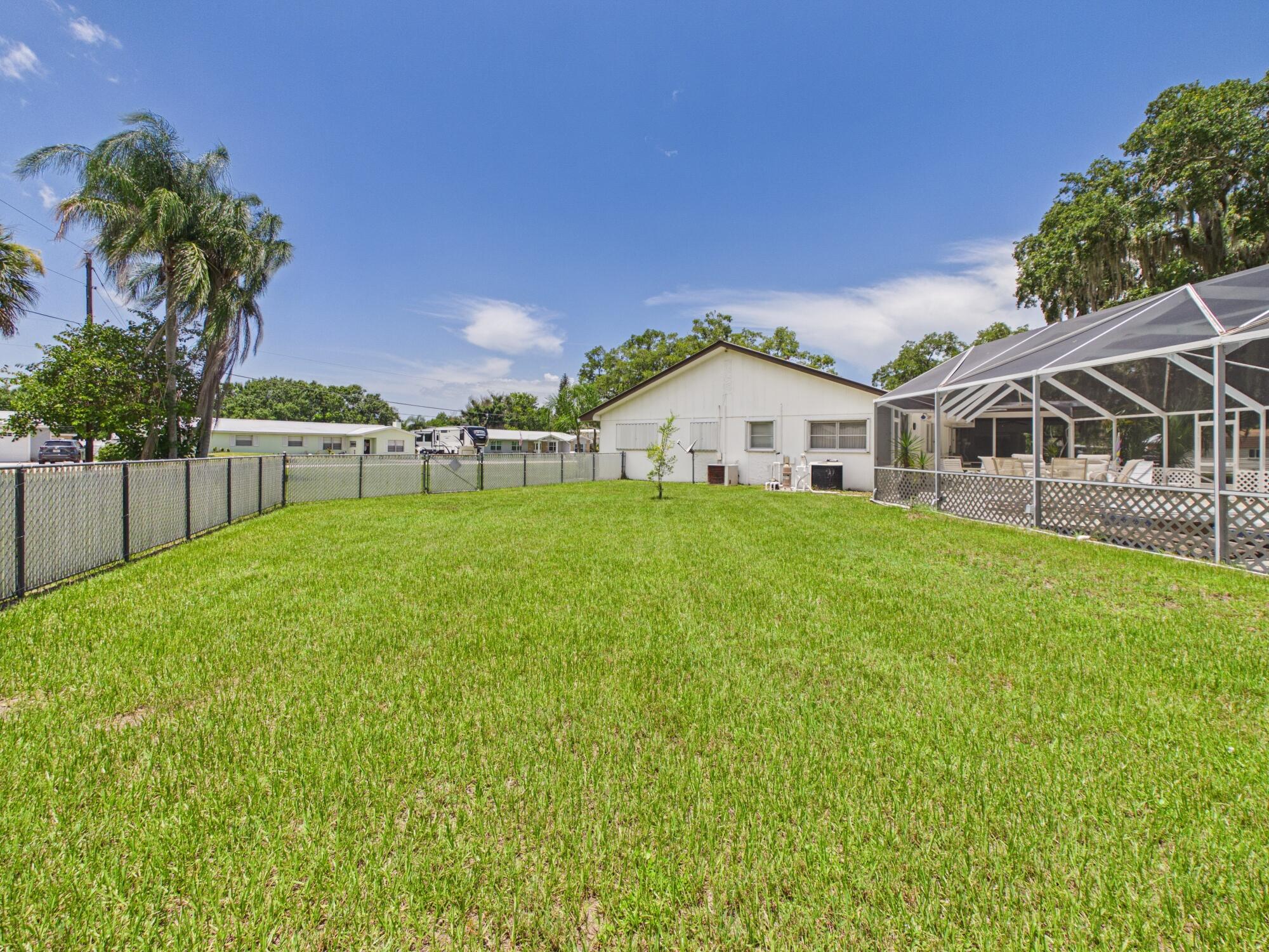 OKEECHOBEE ESTATES 2ND - Residential