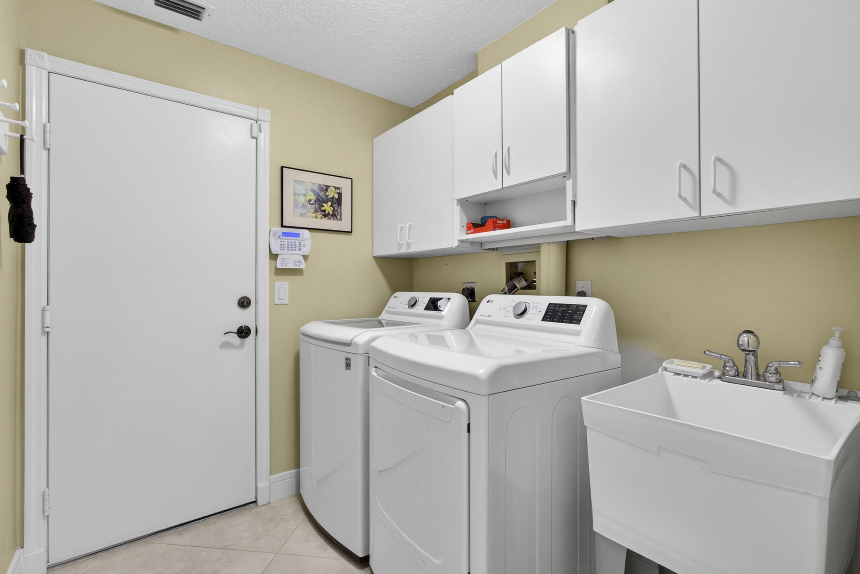 BINKS FOREST OF THE LANDINGS AT WELLINGTON 3 - Residential