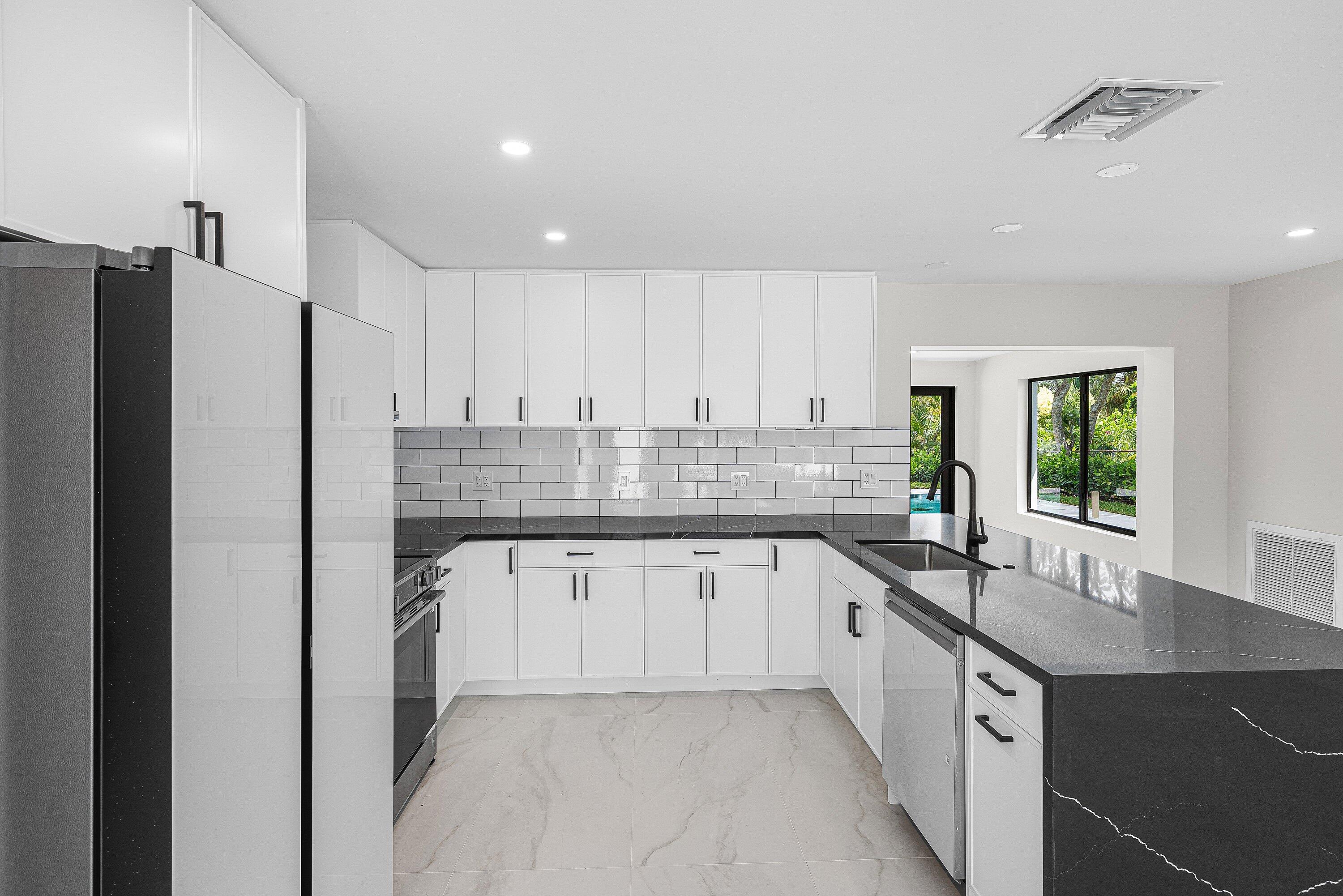 LAKE OSBORNE TERRACE - Residential
