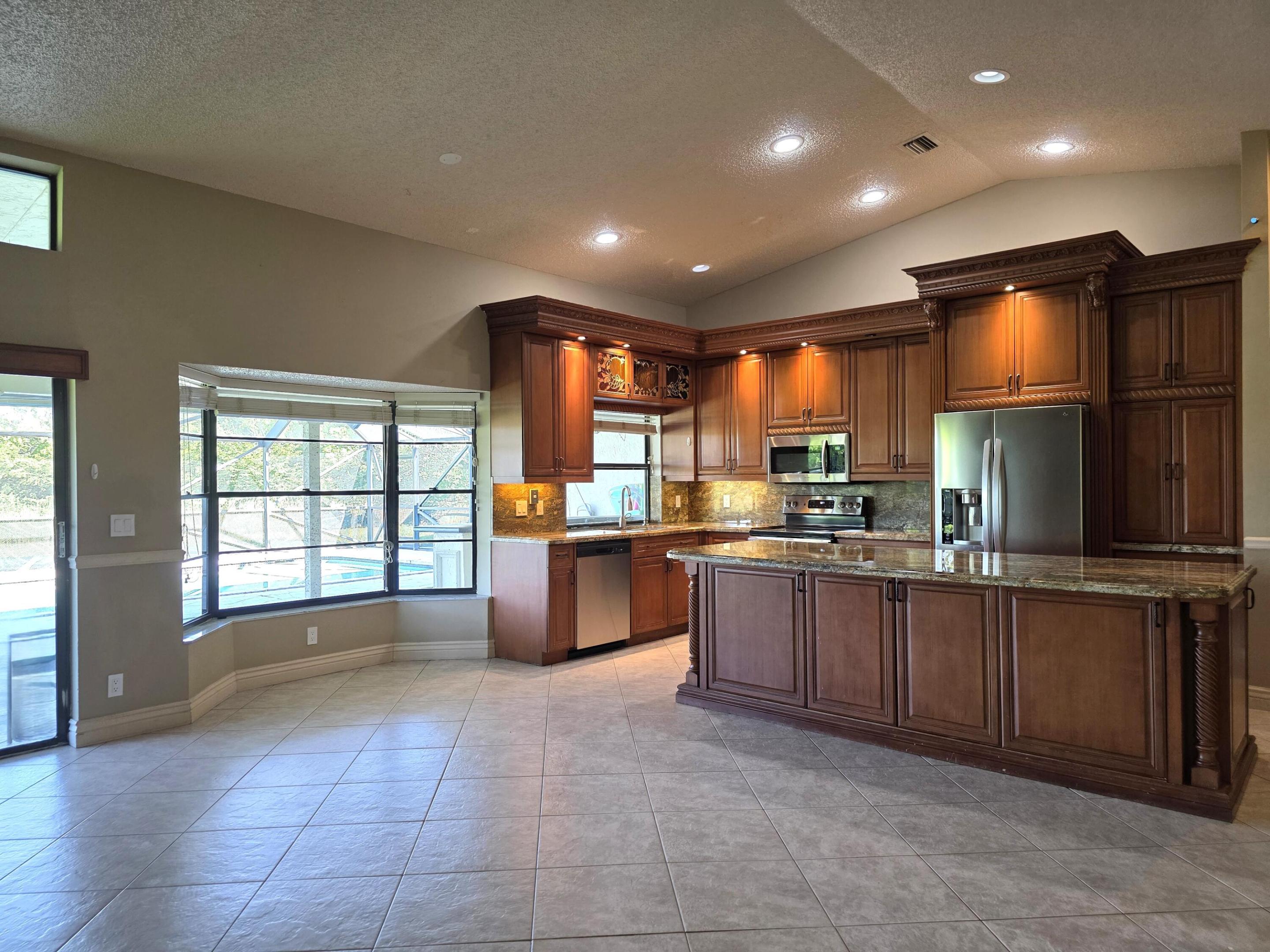 Island Lakes - Residential Lease