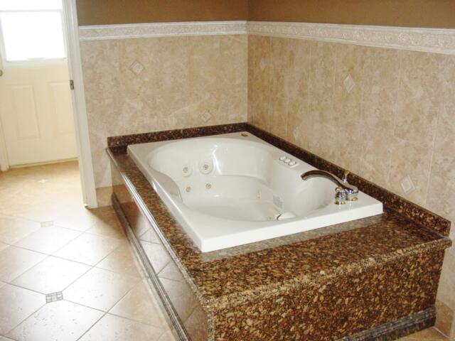 Island Lakes - Residential Lease