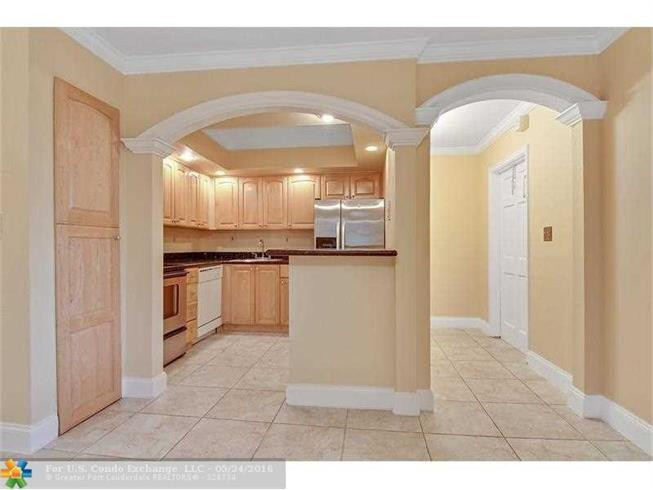 VICTORIA COURTS CONDO - Residential Lease
