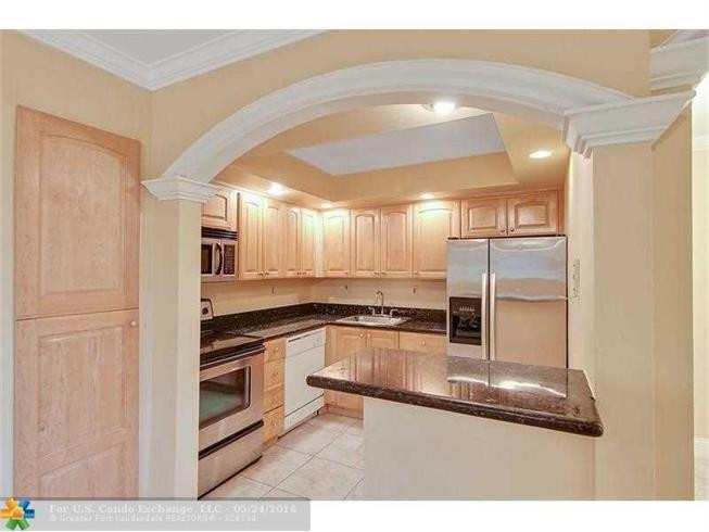VICTORIA COURTS CONDO - Residential Lease