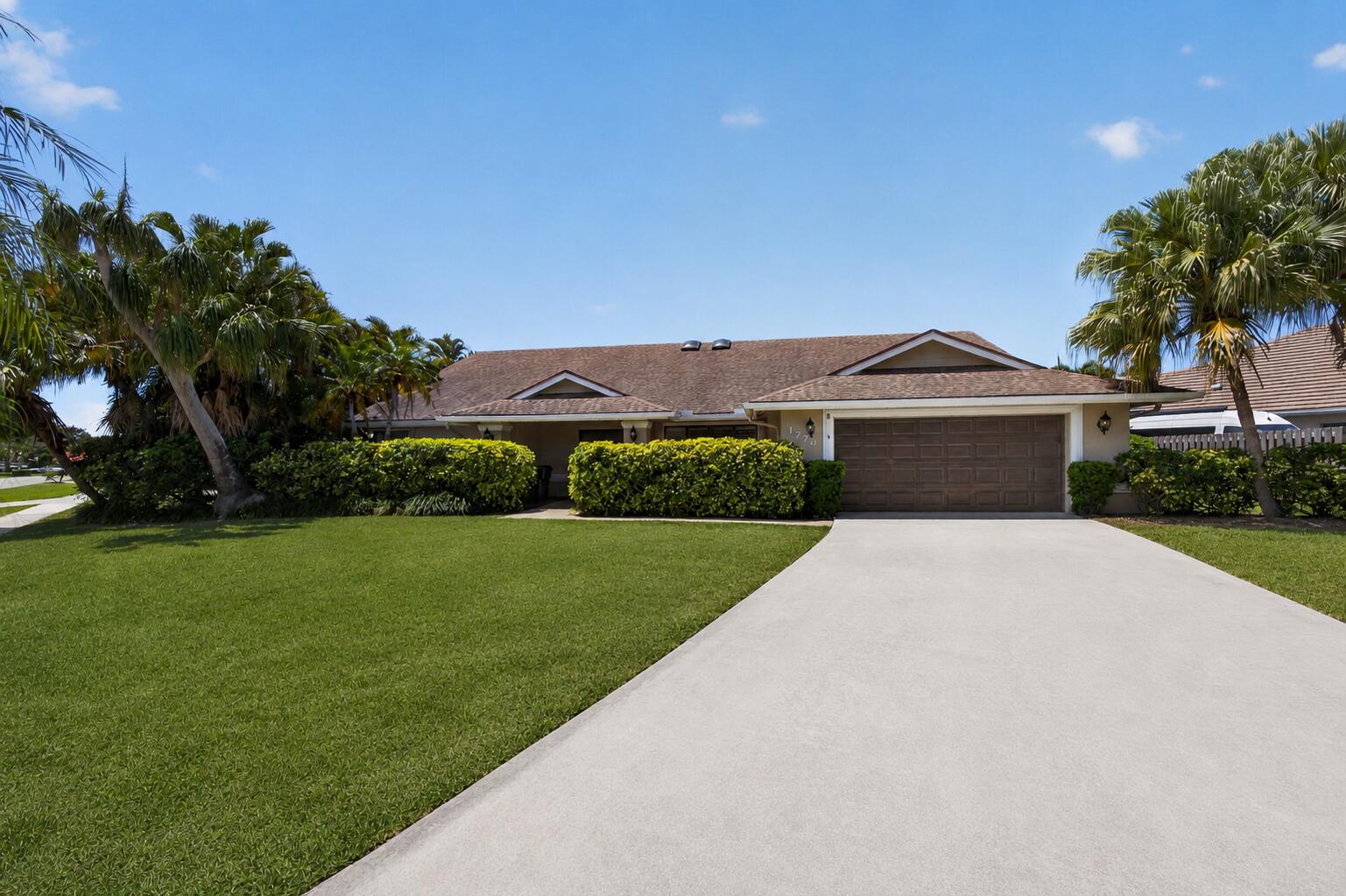 GREENVIEW SHORES 2 OF WELLINGTON - Residential Lease