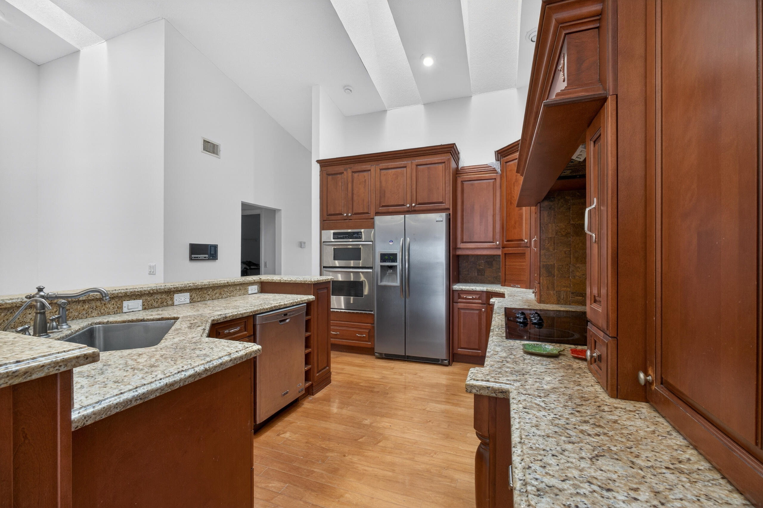 GREENVIEW SHORES 2 OF WELLINGTON - Residential Lease