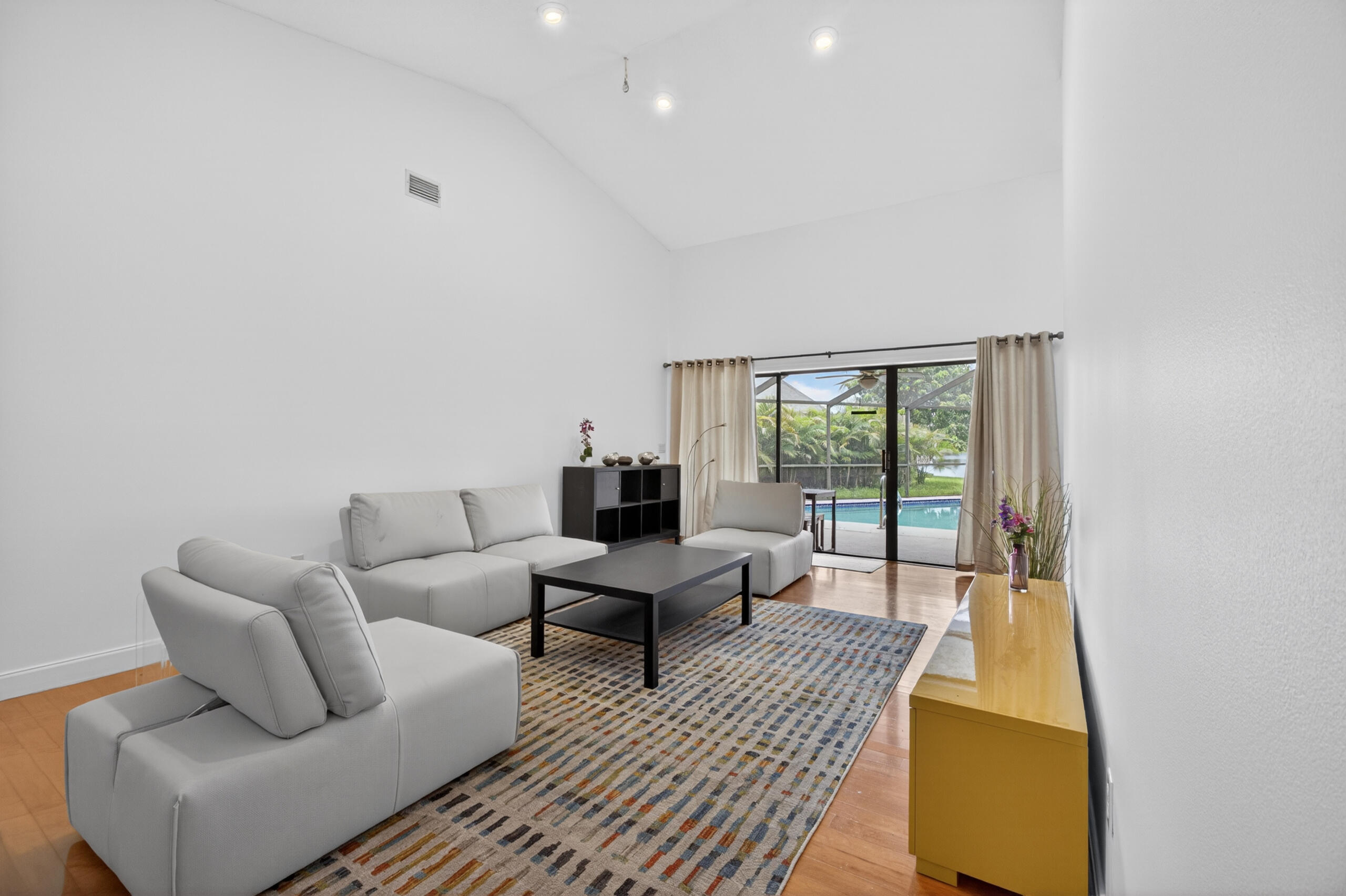 GREENVIEW SHORES 2 OF WELLINGTON - Residential Lease