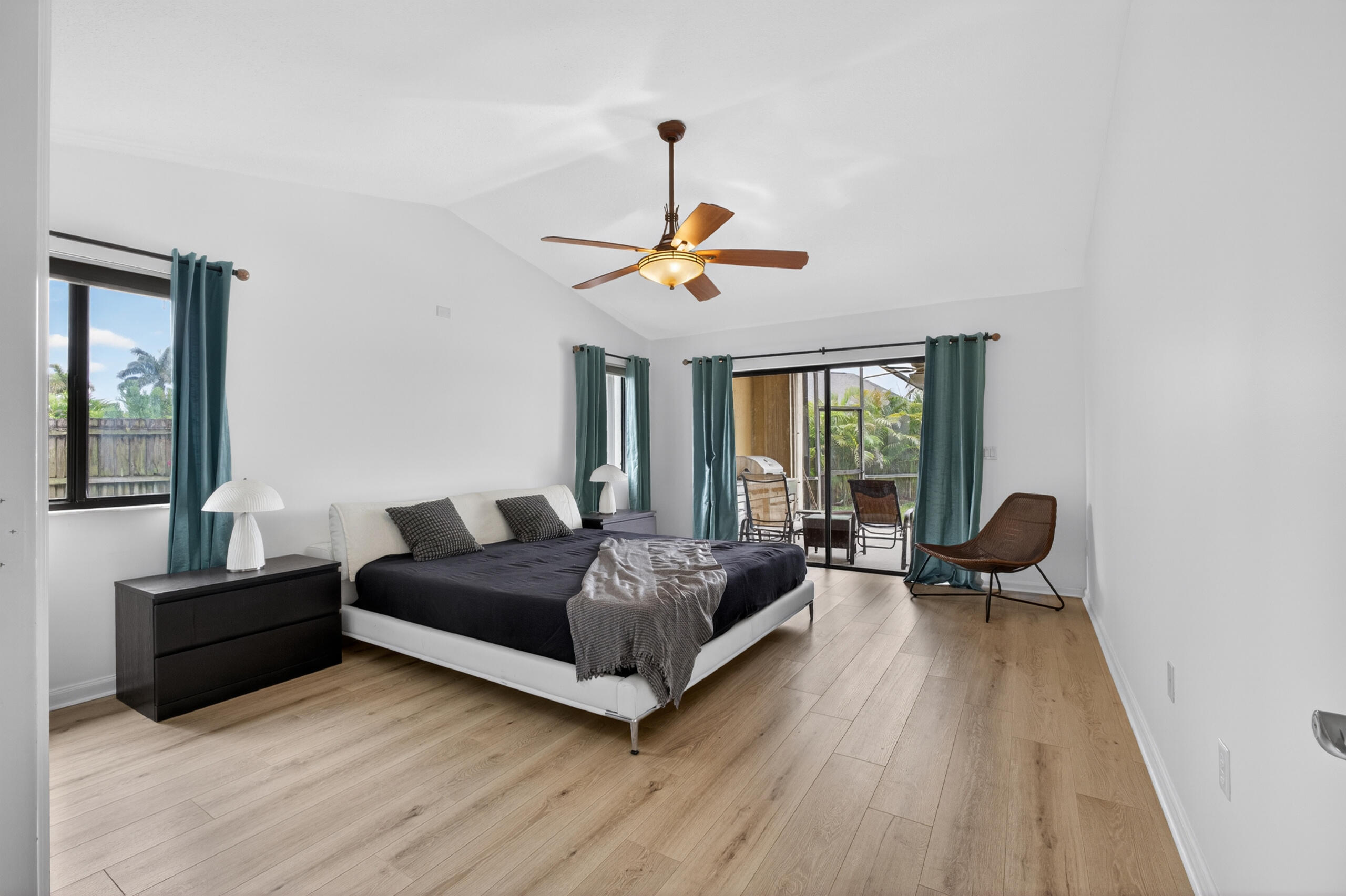 GREENVIEW SHORES 2 OF WELLINGTON - Residential Lease