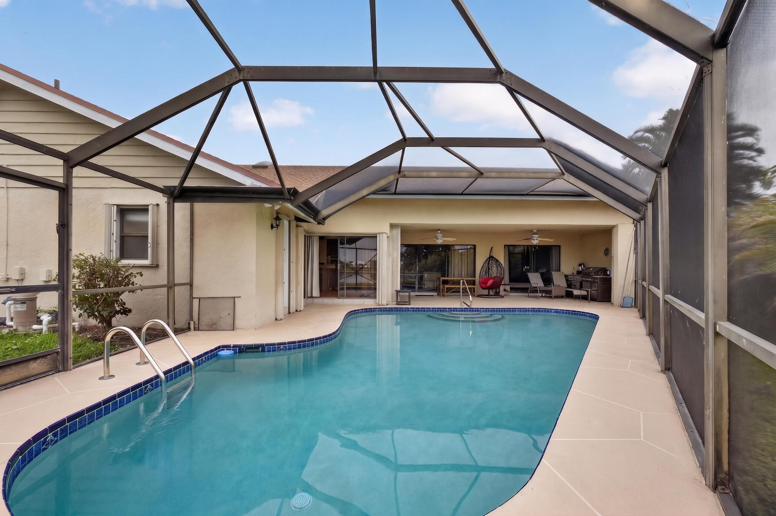 GREENVIEW SHORES 2 OF WELLINGTON - Residential Lease