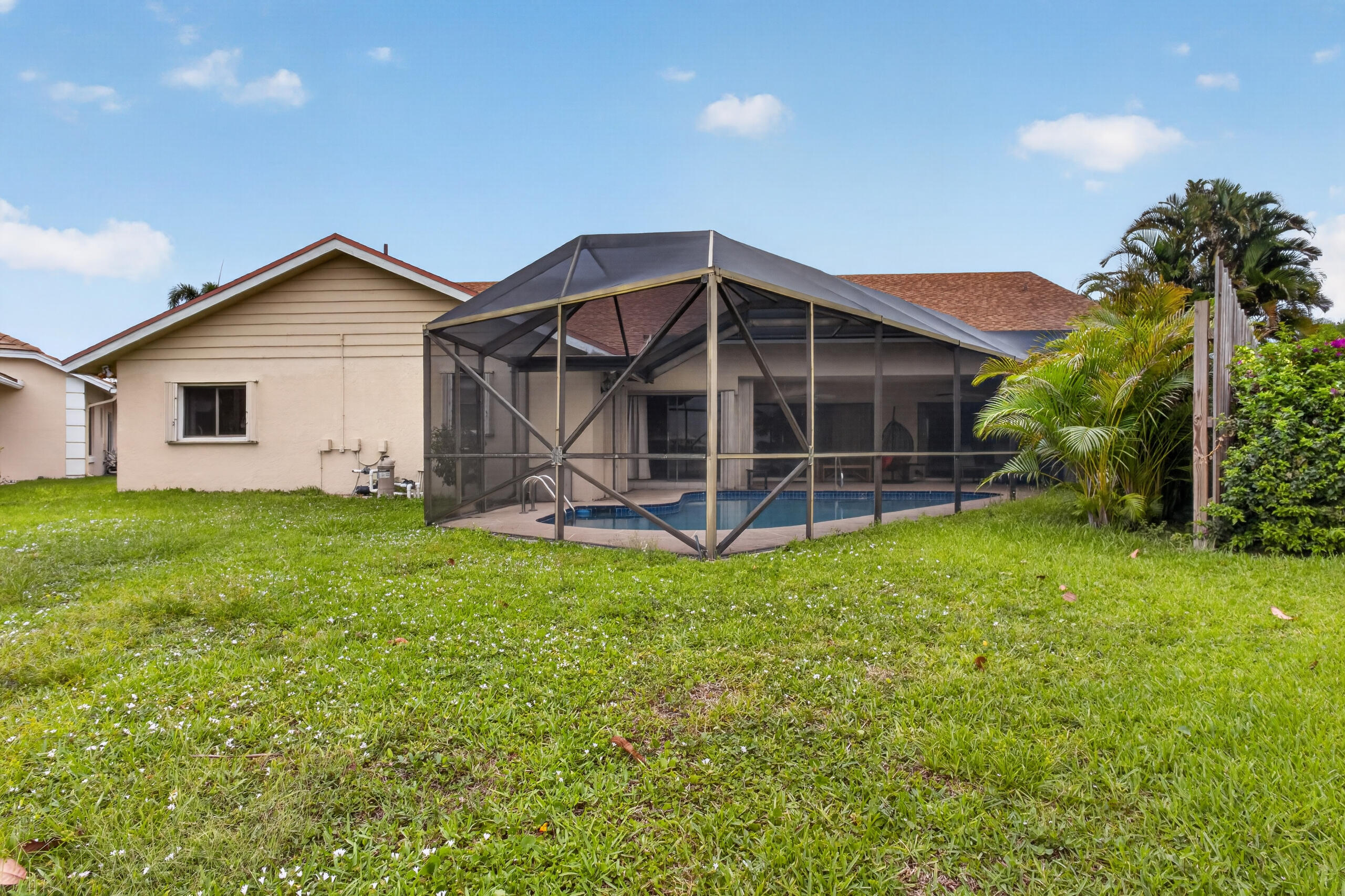 GREENVIEW SHORES 2 OF WELLINGTON - Residential Lease