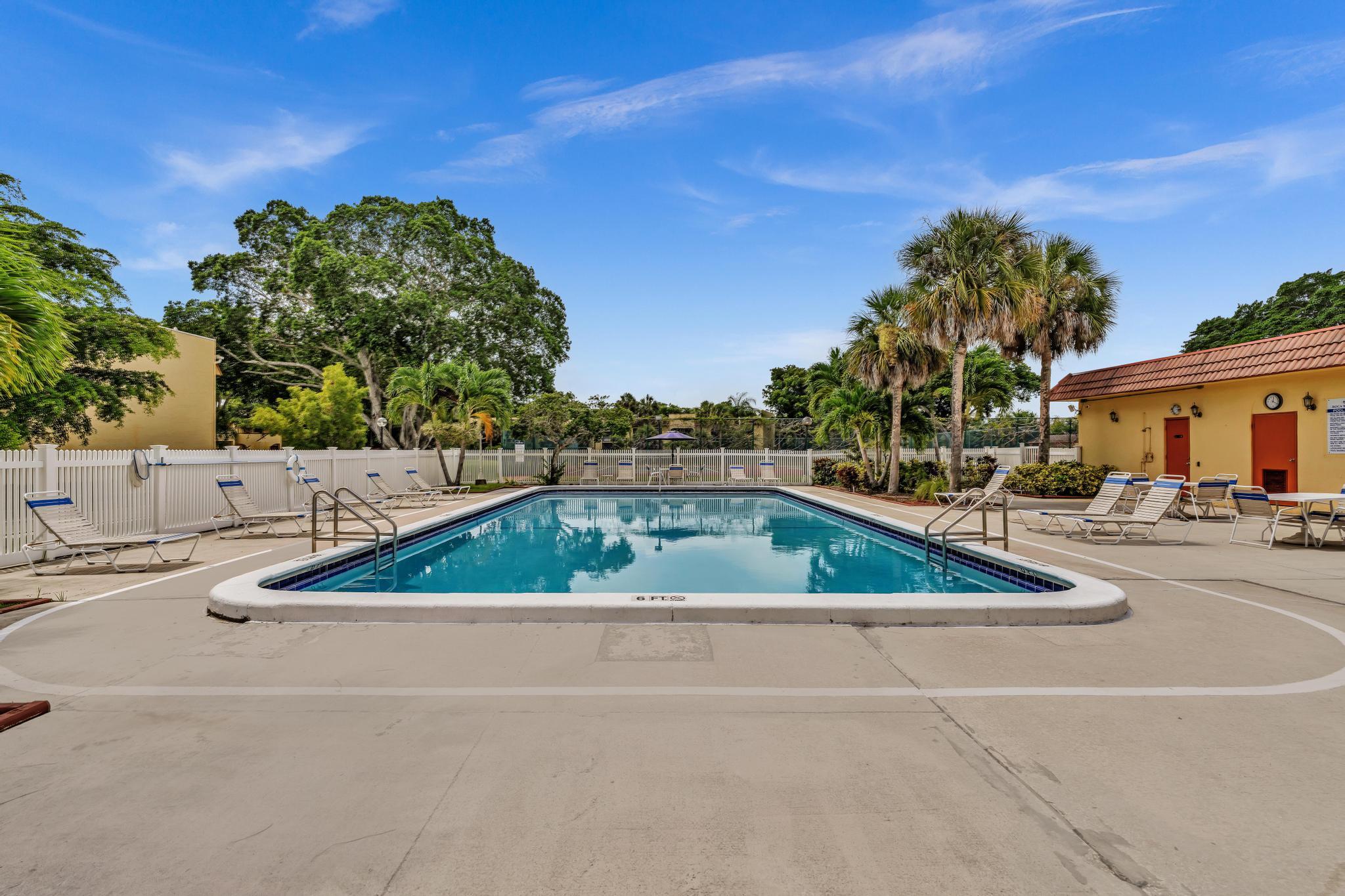 BOCA TERRACE CONDO PH I AND II OR261 - Residential