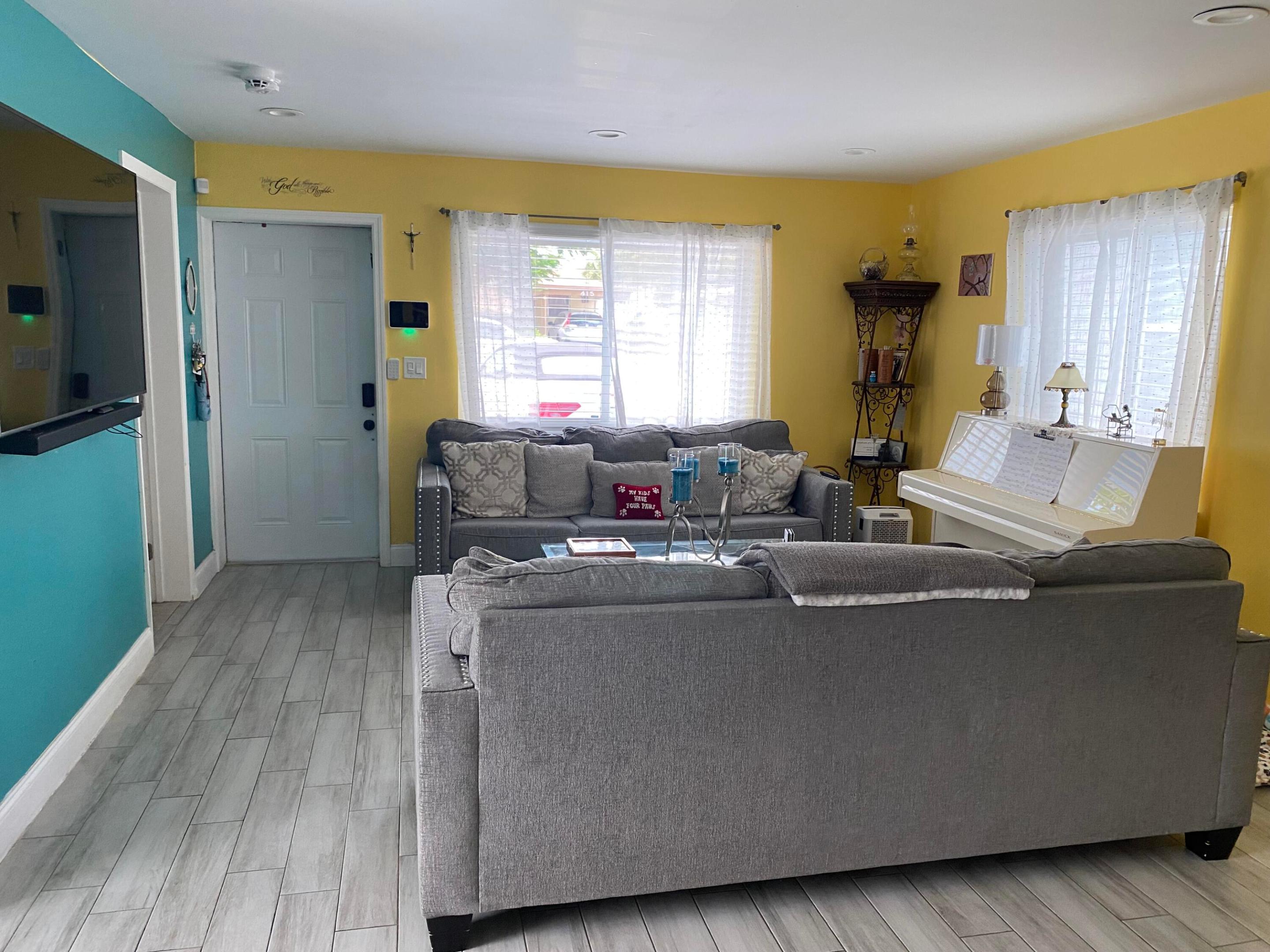 LAKE WORTH TOWN OF - Residential Income