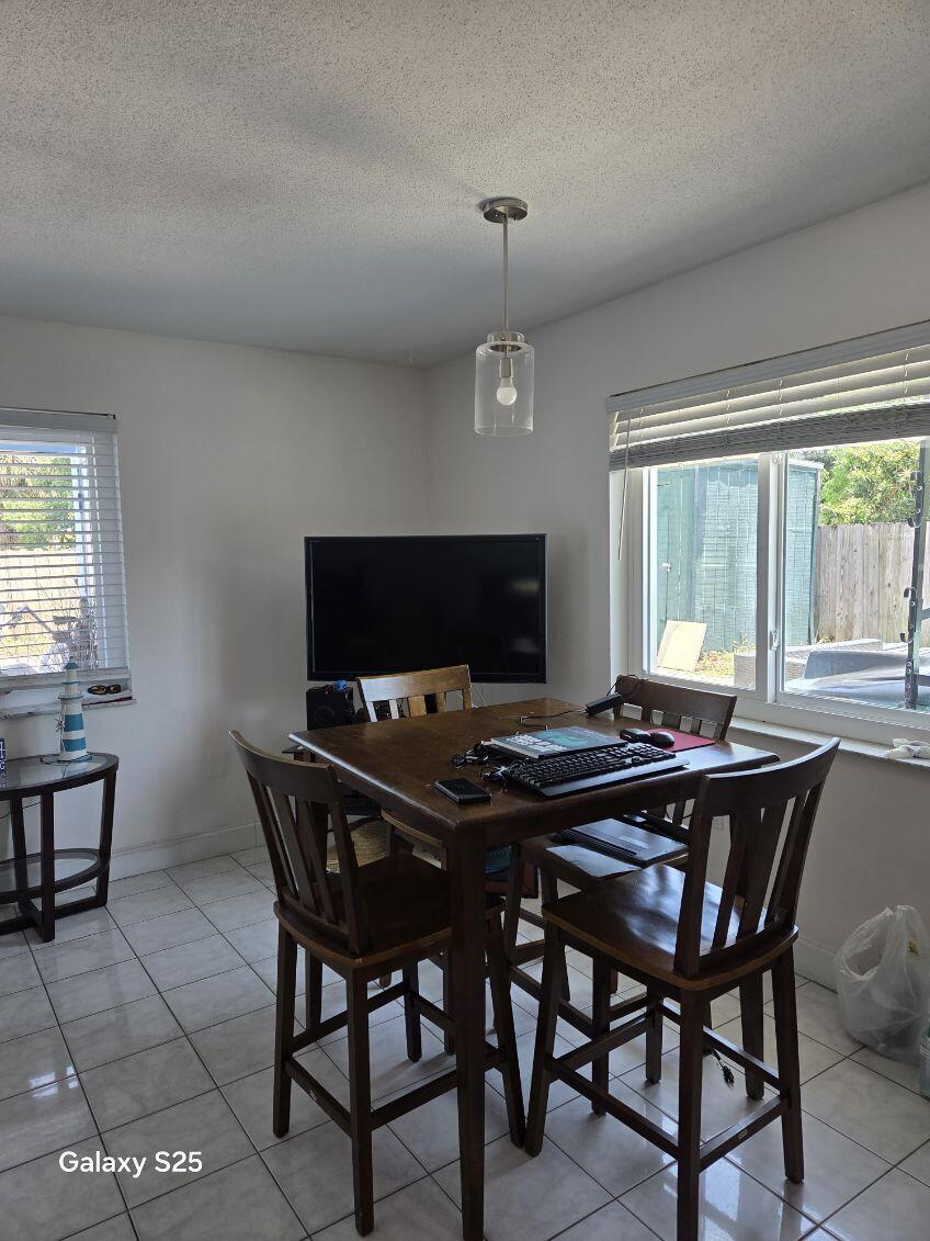 LAKE WORTH TOWN OF - Residential Income