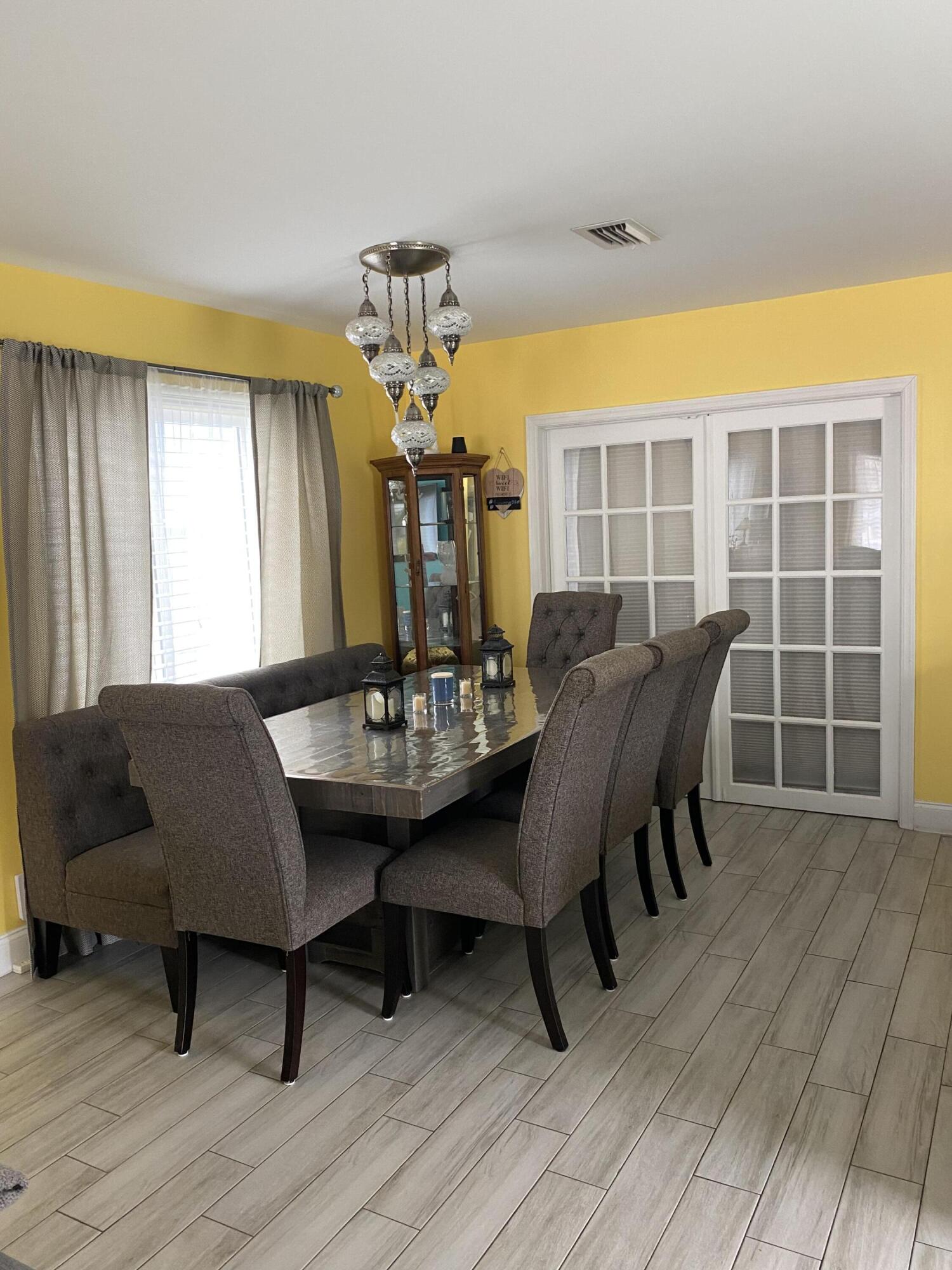 LAKE WORTH TOWN OF - Residential Income
