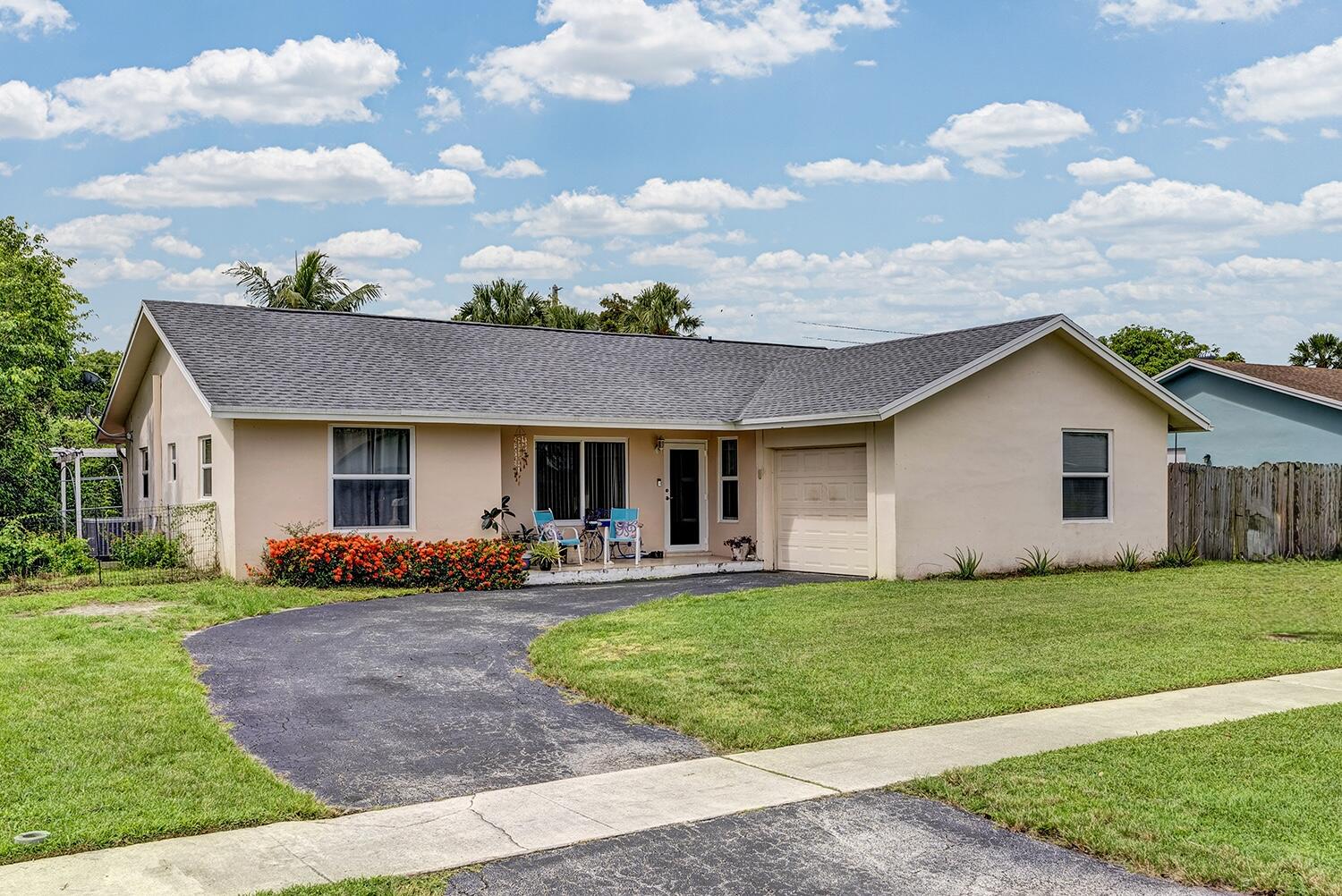 AMERICAN HOMES AT BOCA RATON 7 - Residential