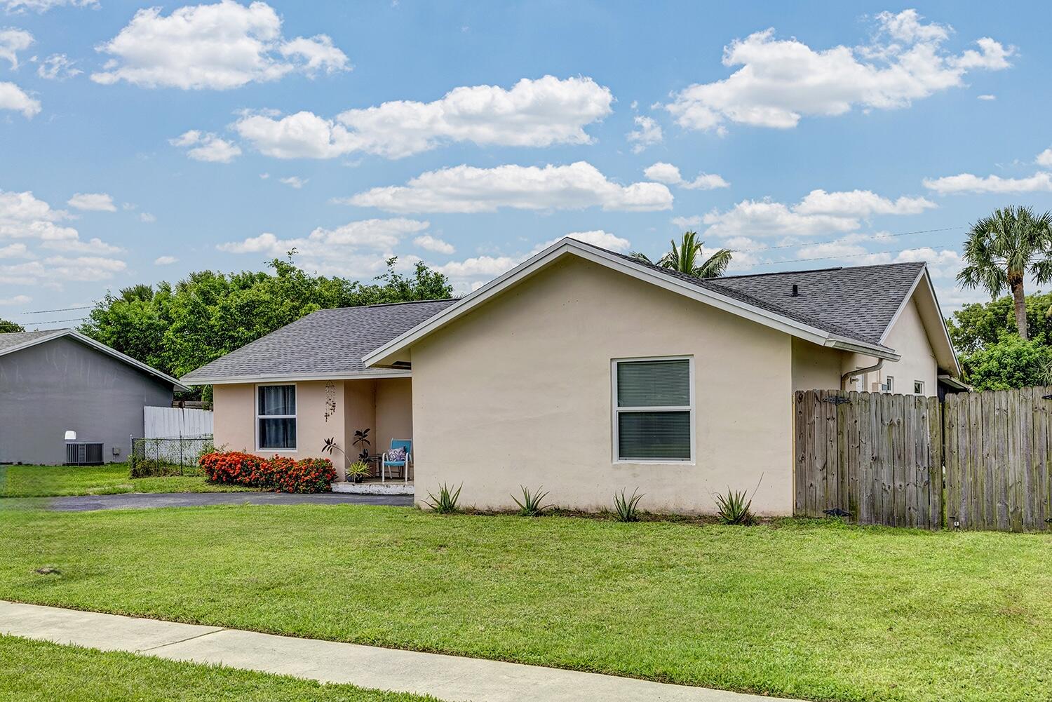 AMERICAN HOMES AT BOCA RATON 7 - Residential