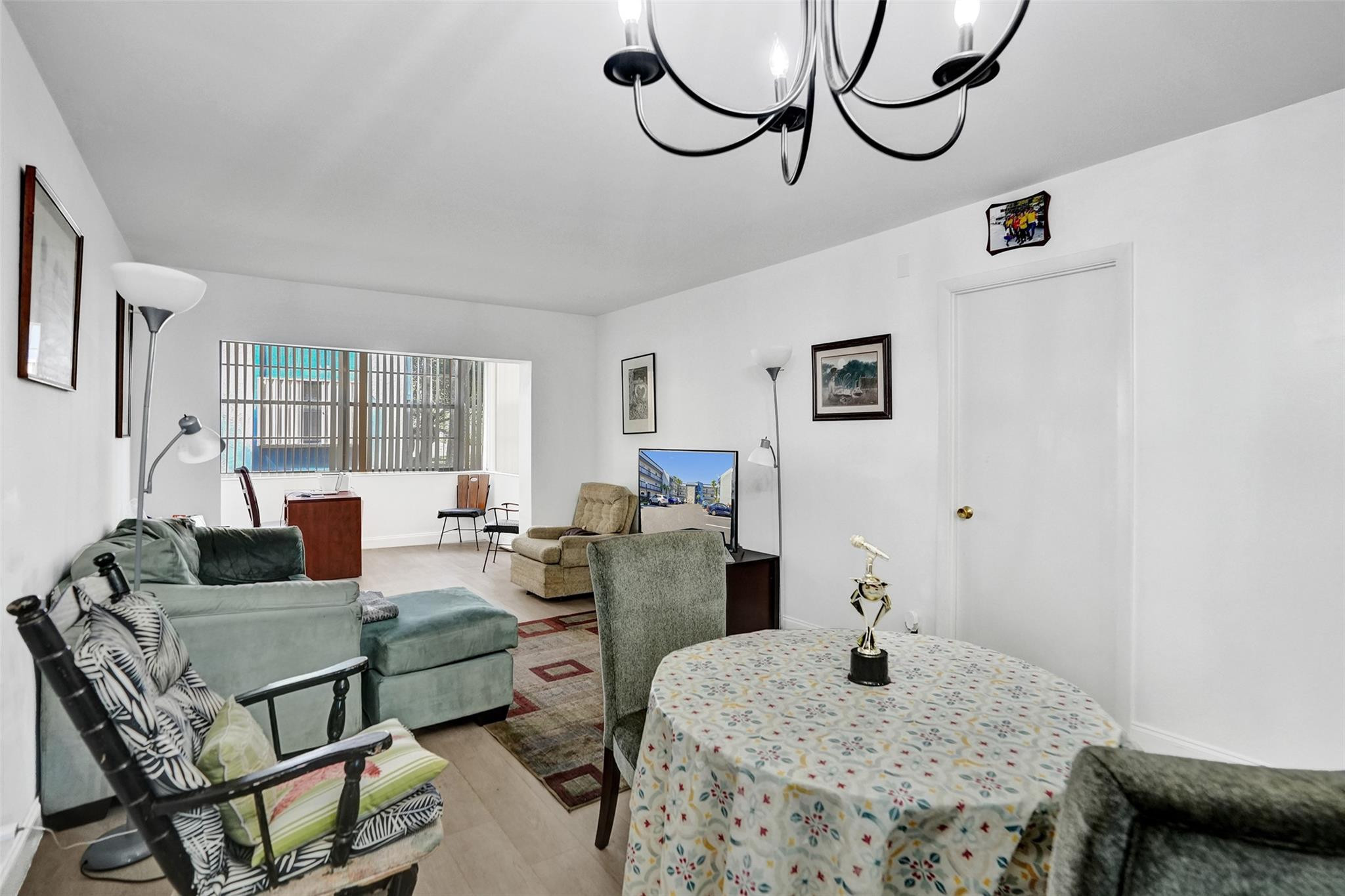 HOLIDAY SPRINGS VILLAGE - Residential
