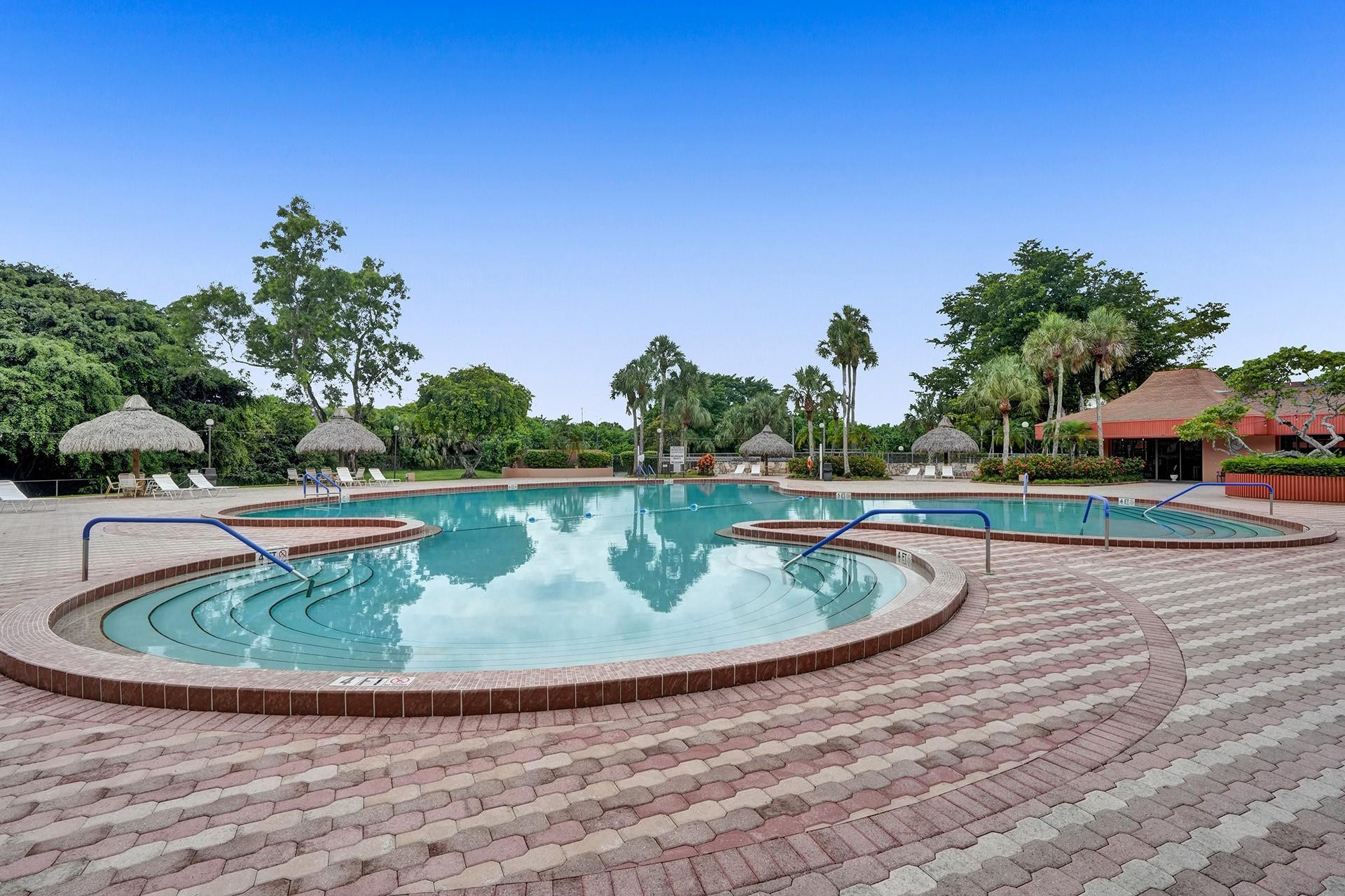 HOLIDAY SPRINGS VILLAGE - Residential
