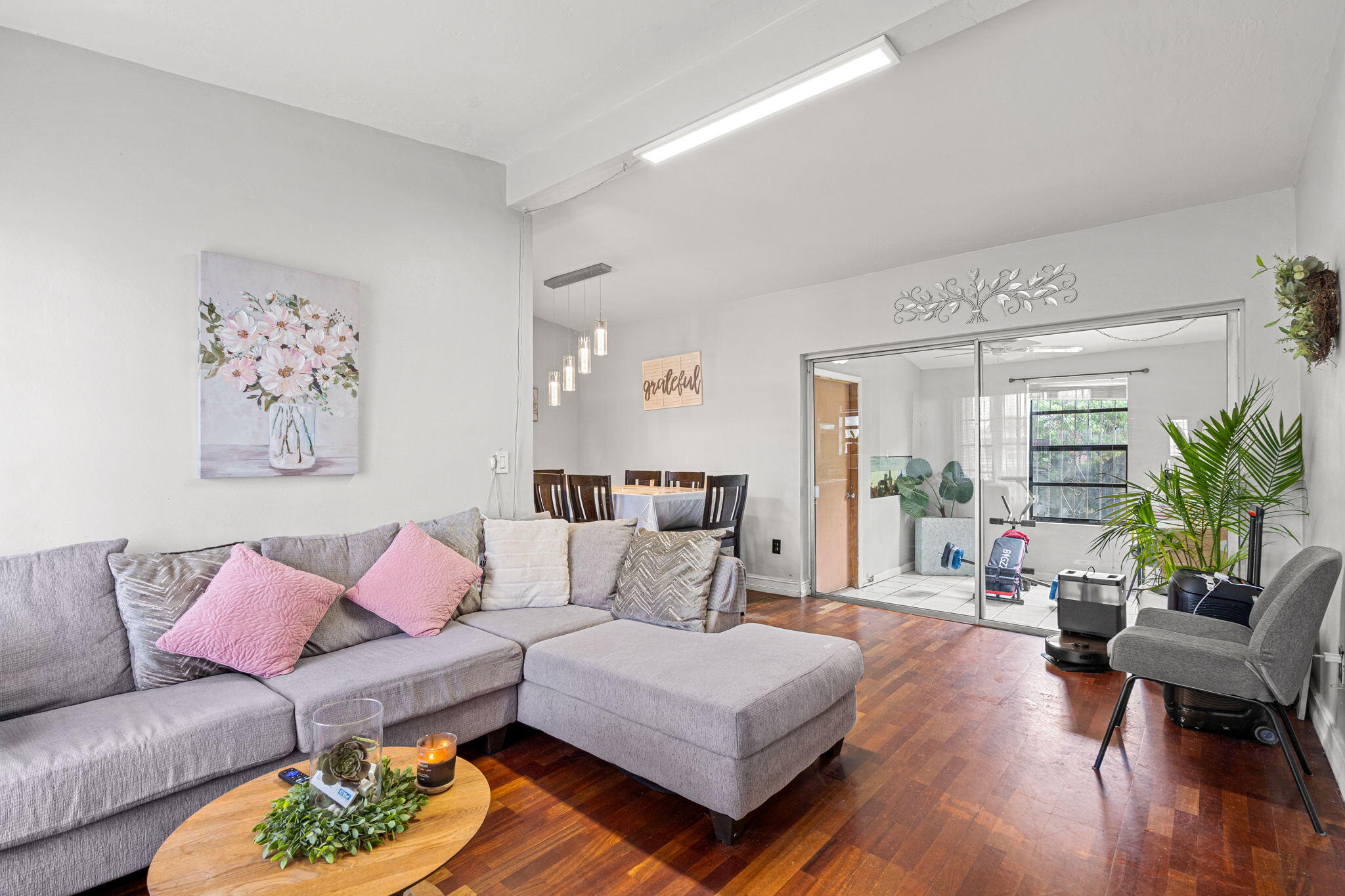 MYRTLE GROVE 1ST ADDN - Residential