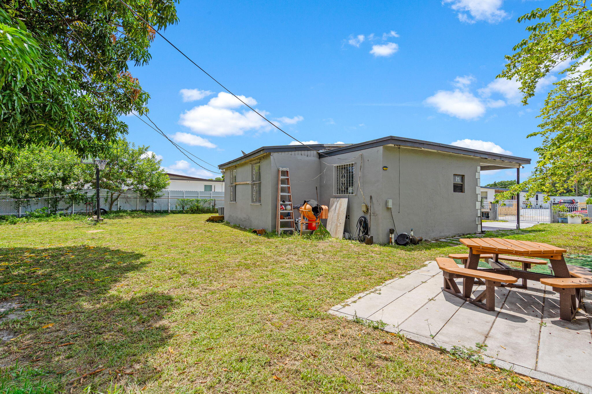 MYRTLE GROVE 1ST ADDN - Residential