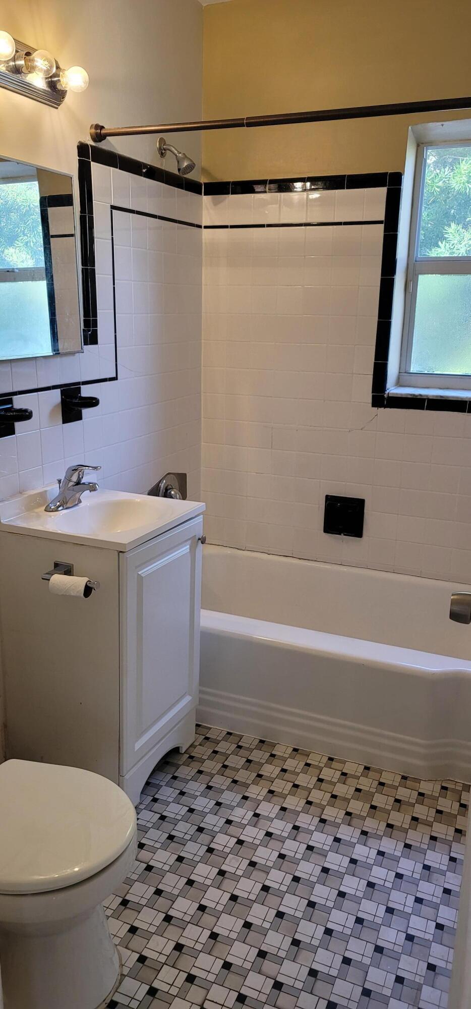 GALLAGHERS RESUB - Residential Lease