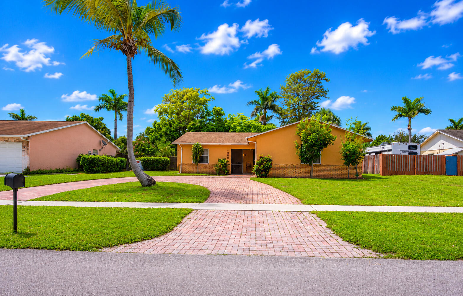 COUNTERPOINT ESTATES 2 - Residential