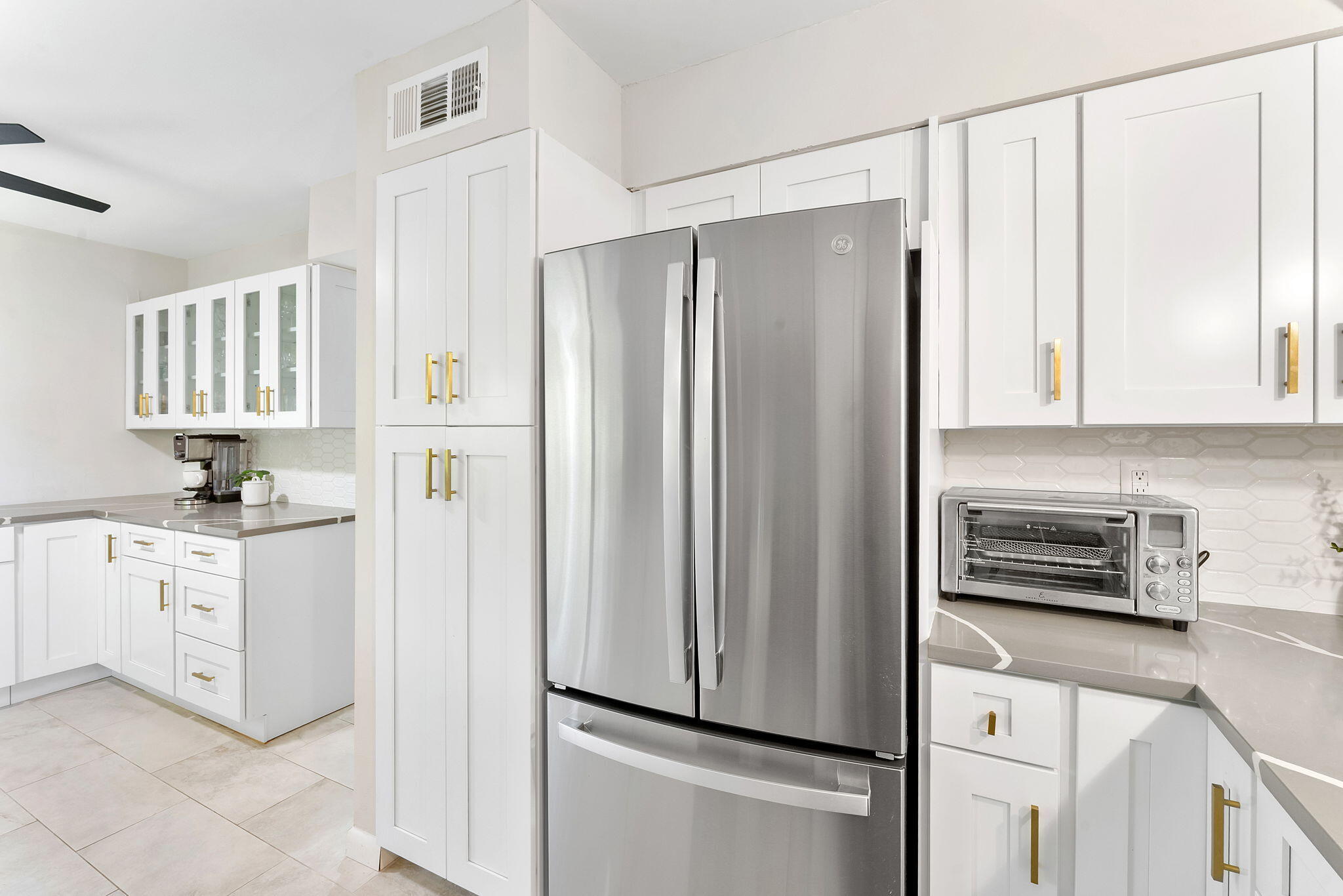 GREEN LAKES CONDO 1 THRU - Residential Lease
