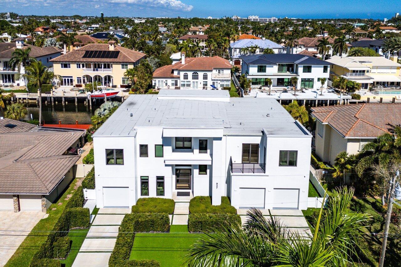TROPIC ISLE - Residential