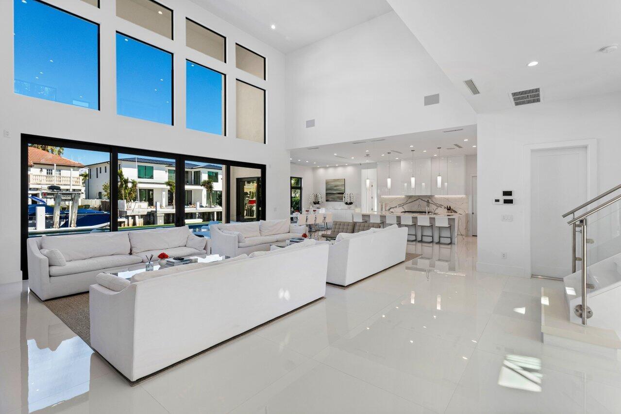TROPIC ISLE - Residential