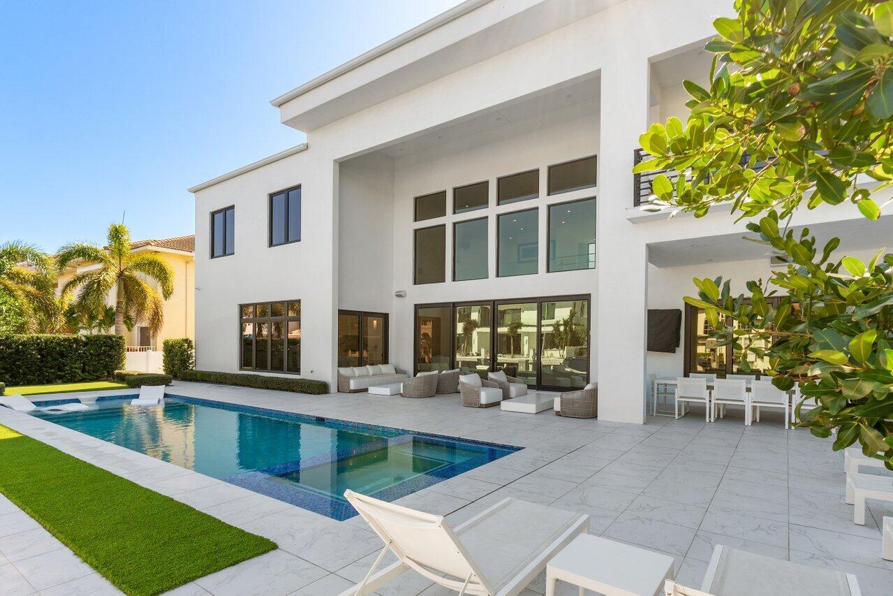 TROPIC ISLE - Residential