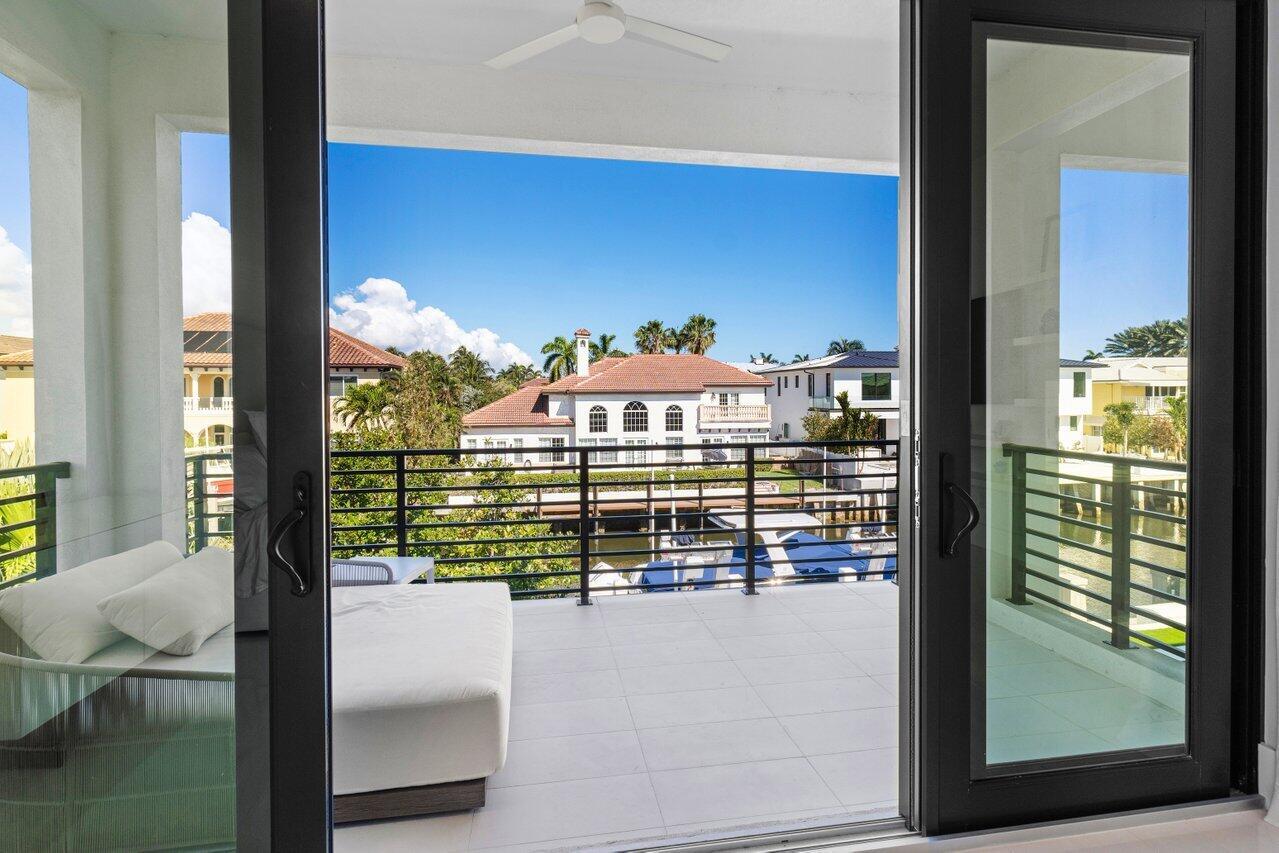 TROPIC ISLE - Residential