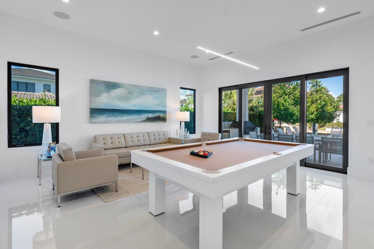 TROPIC ISLE - Residential