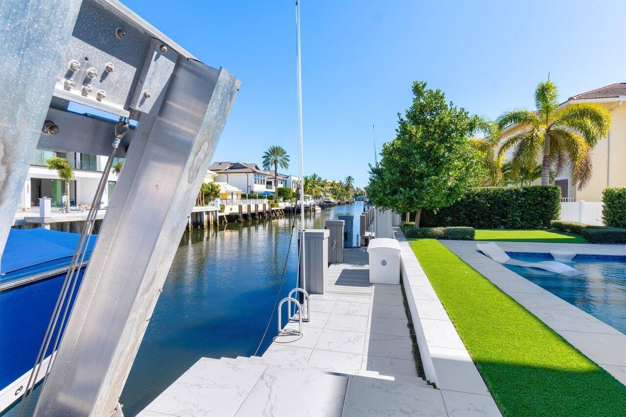 TROPIC ISLE - Residential