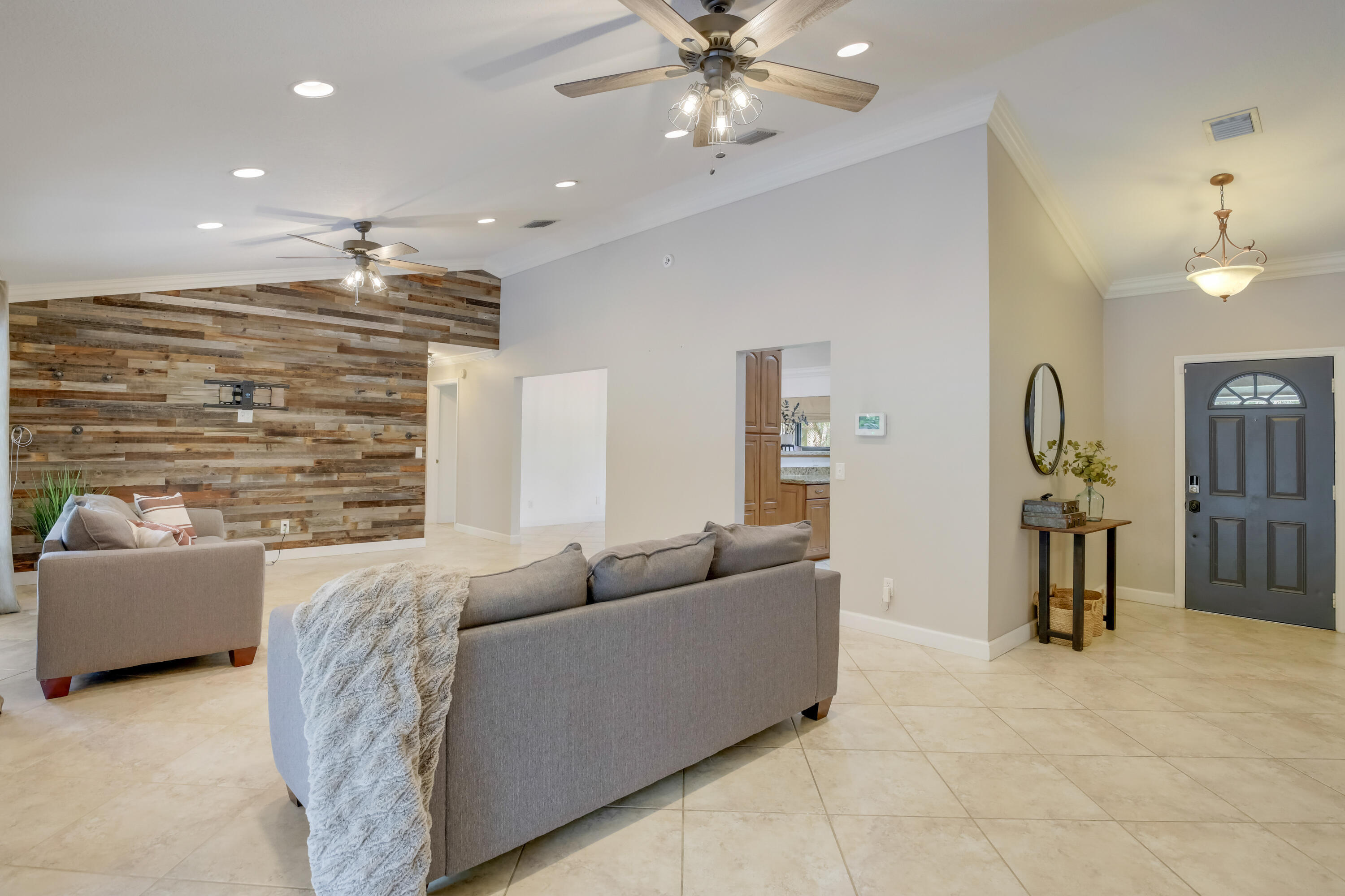 SUGAR POND MANOR OF WELLINGTON - Residential Lease