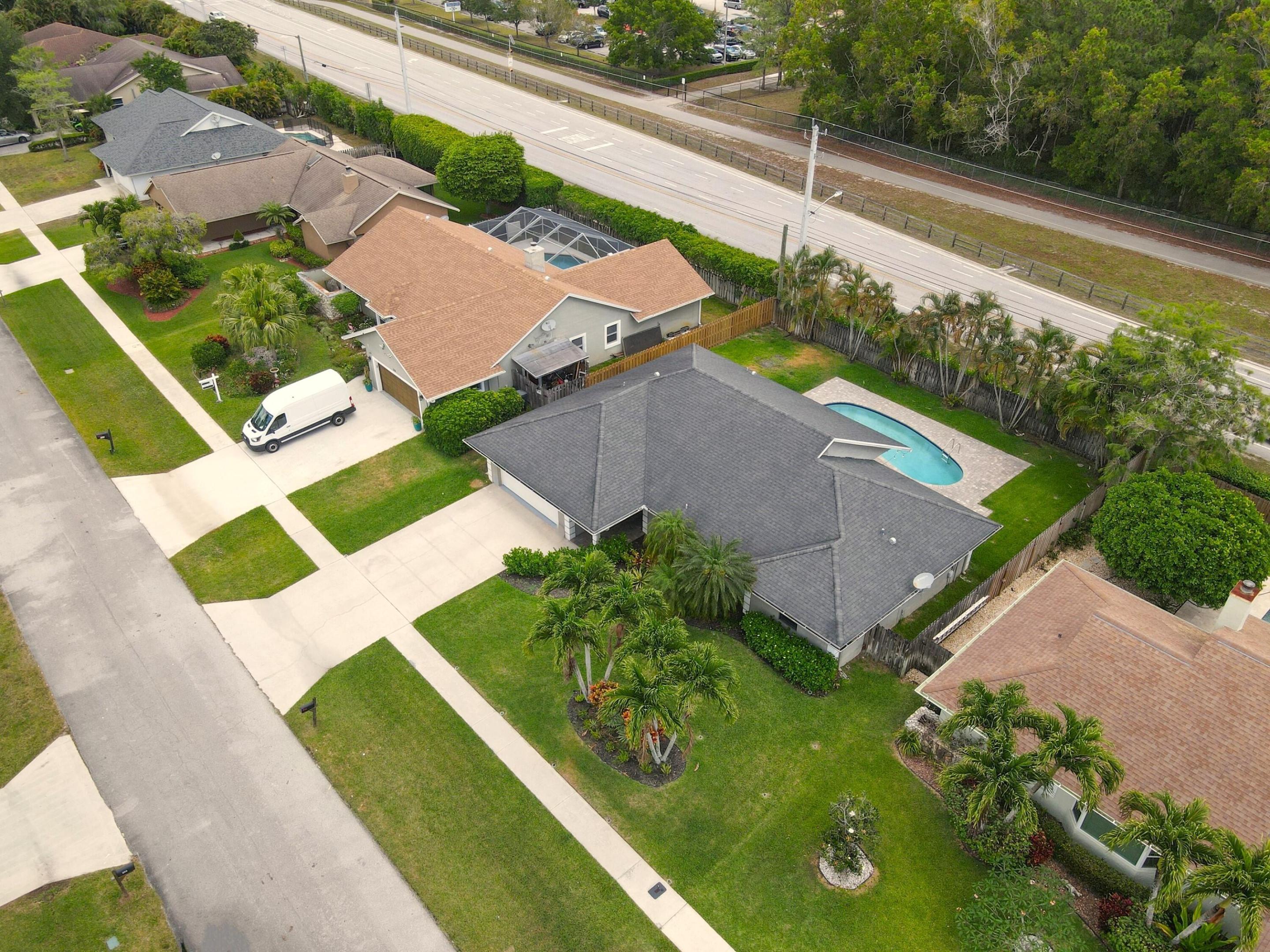 SUGAR POND MANOR OF WELLINGTON - Residential Lease