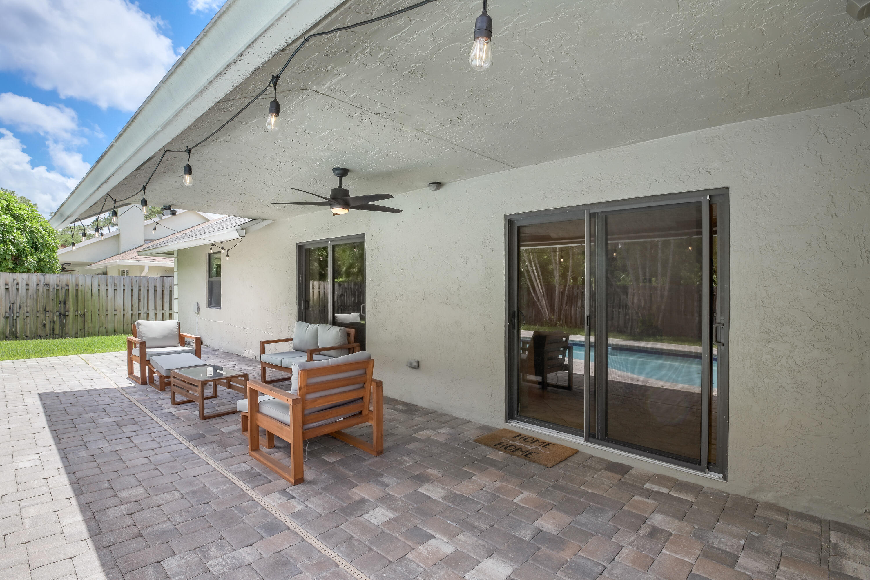 SUGAR POND MANOR OF WELLINGTON - Residential Lease