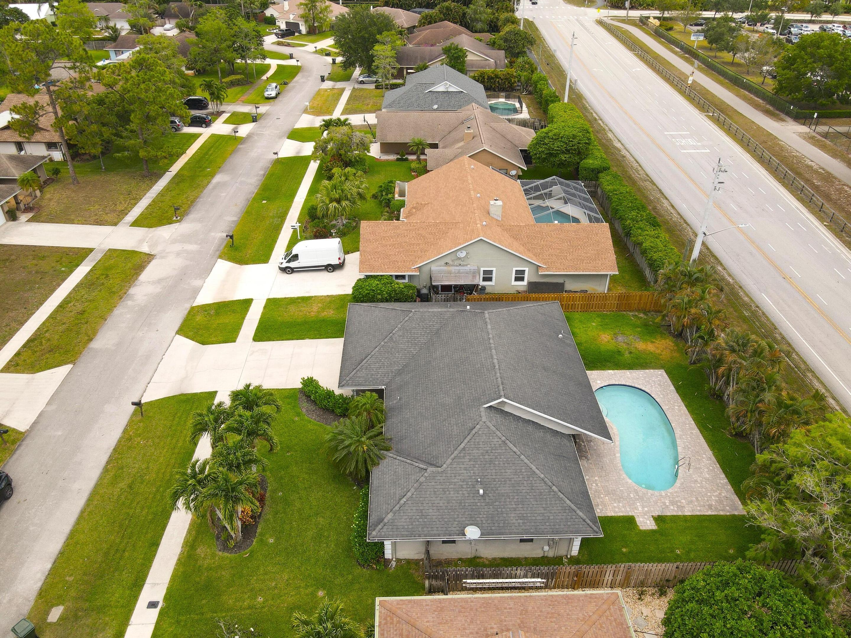 SUGAR POND MANOR OF WELLINGTON - Residential Lease