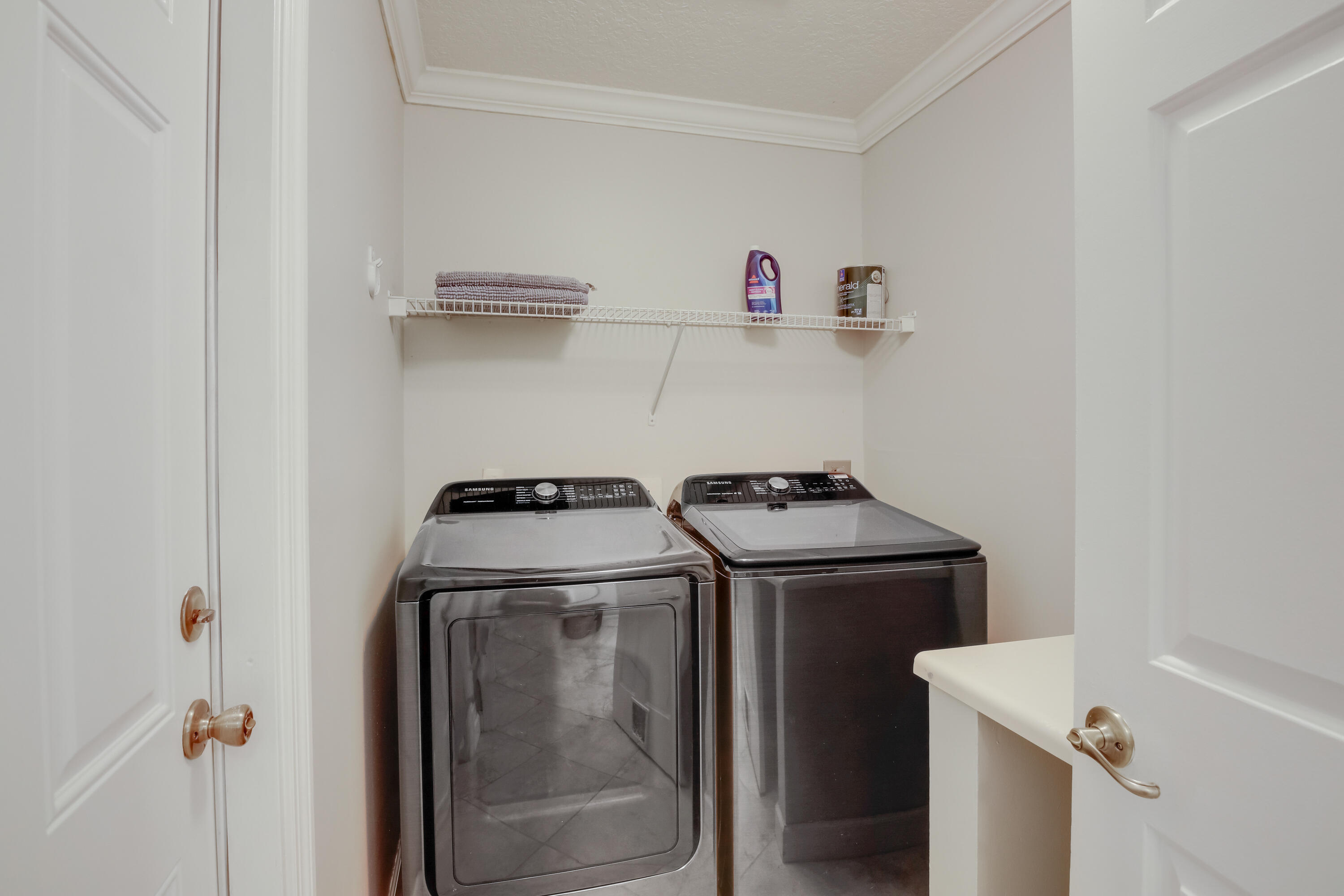 SUGAR POND MANOR OF WELLINGTON - Residential Lease